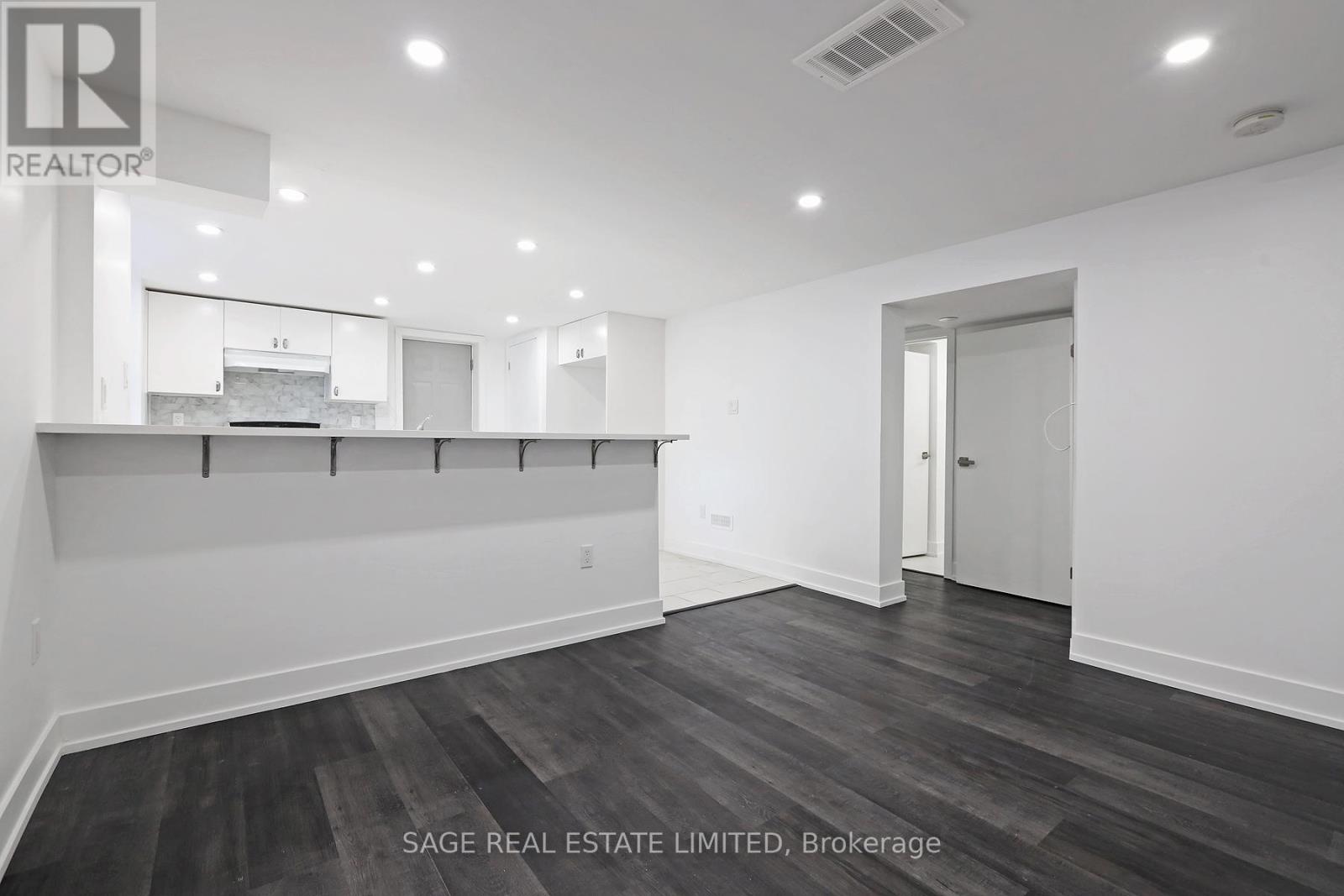 295 Lawrence Avenue E, Toronto, Ontario  M4N 1T8 - Photo 13 - C12183452