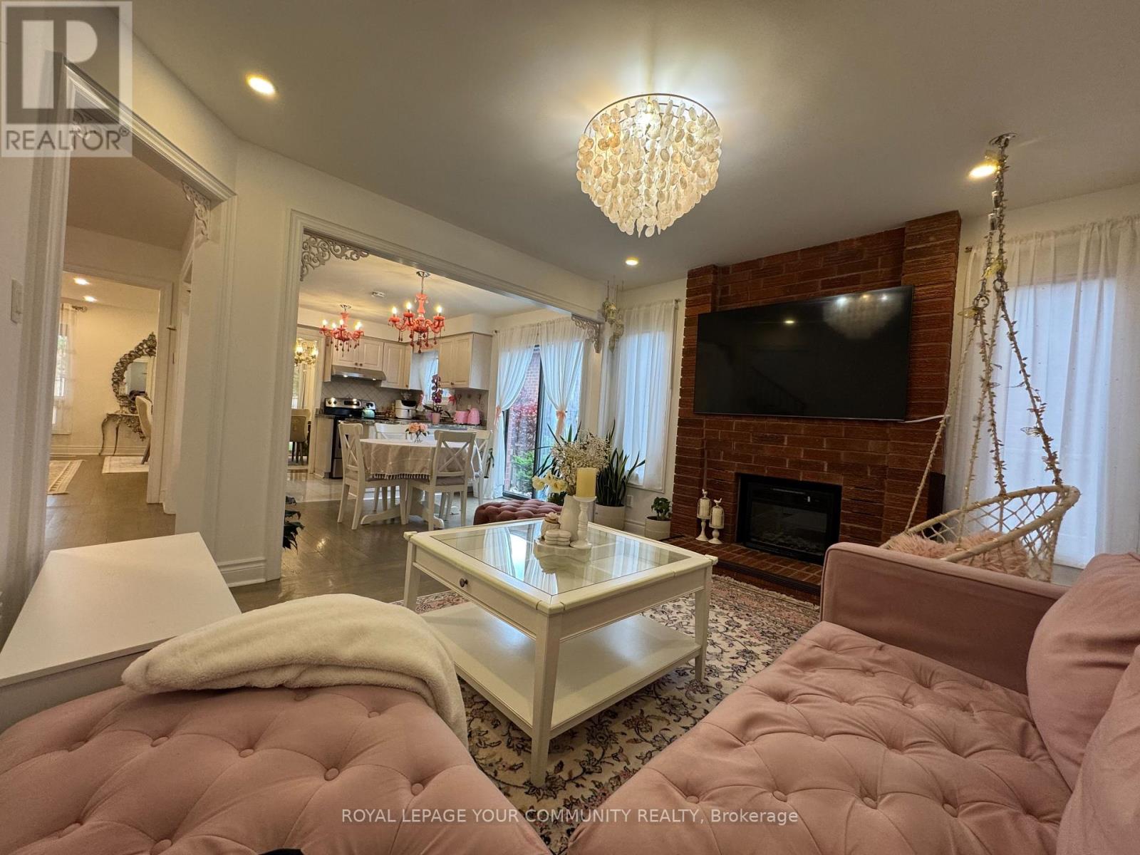 163 Oliver Lane, Vaughan (Maple), Ontario  L6A 1A9 - Photo 8 - N12166020