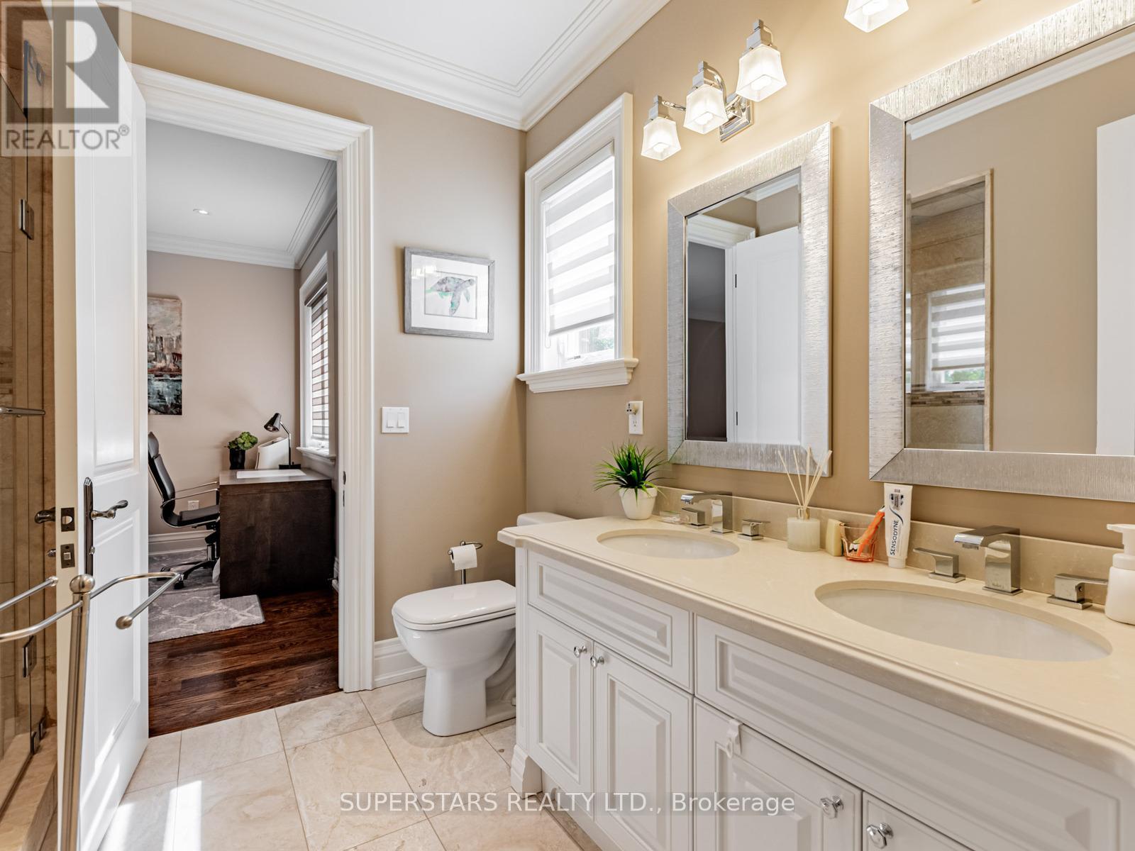 17 Westwood Lane, Richmond Hill, Ontario  L4C 6X4 - Photo 24 - N12183460