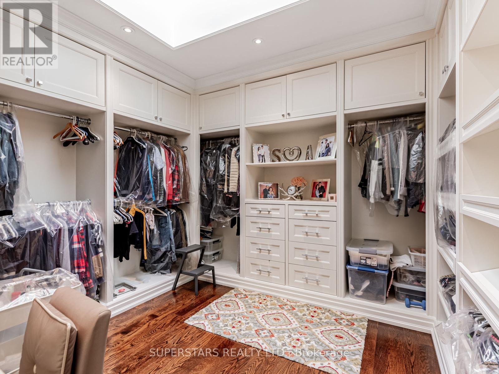 17 Westwood Lane, Richmond Hill, Ontario  L4C 6X4 - Photo 34 - N12183460