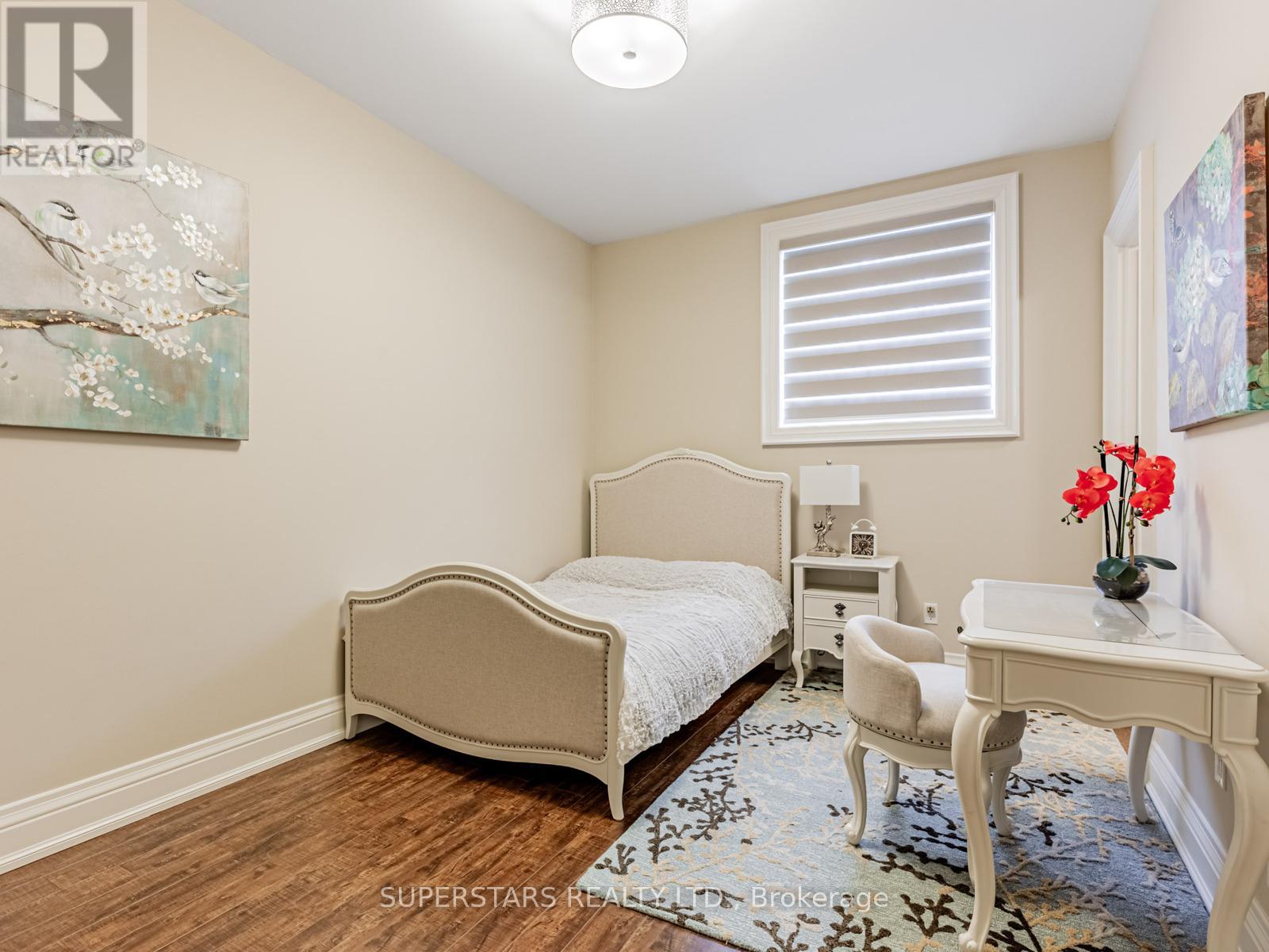 17 Westwood Lane, Richmond Hill, Ontario  L4C 6X4 - Photo 40 - N12183460