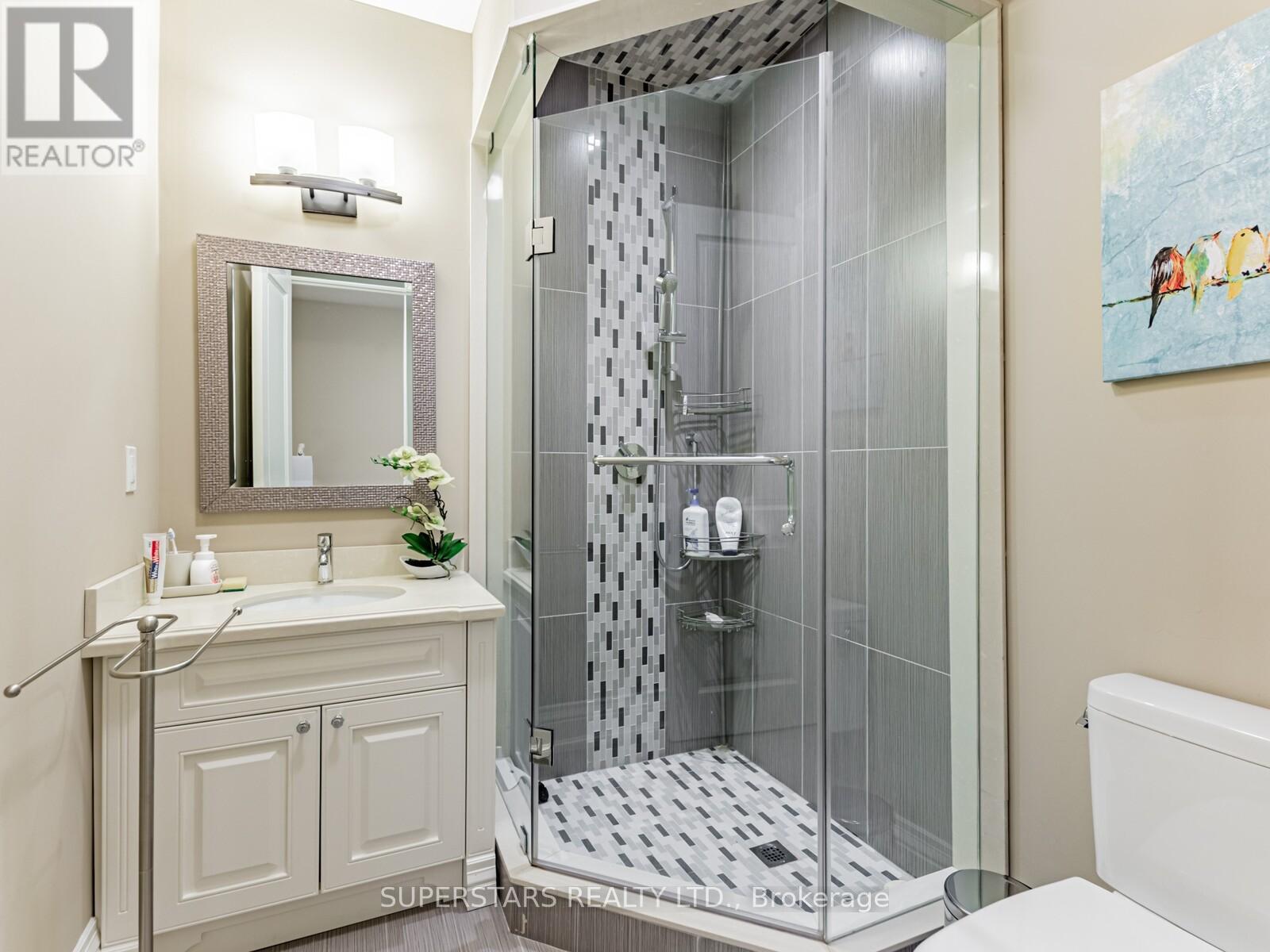 17 Westwood Lane, Richmond Hill, Ontario  L4C 6X4 - Photo 42 - N12183460