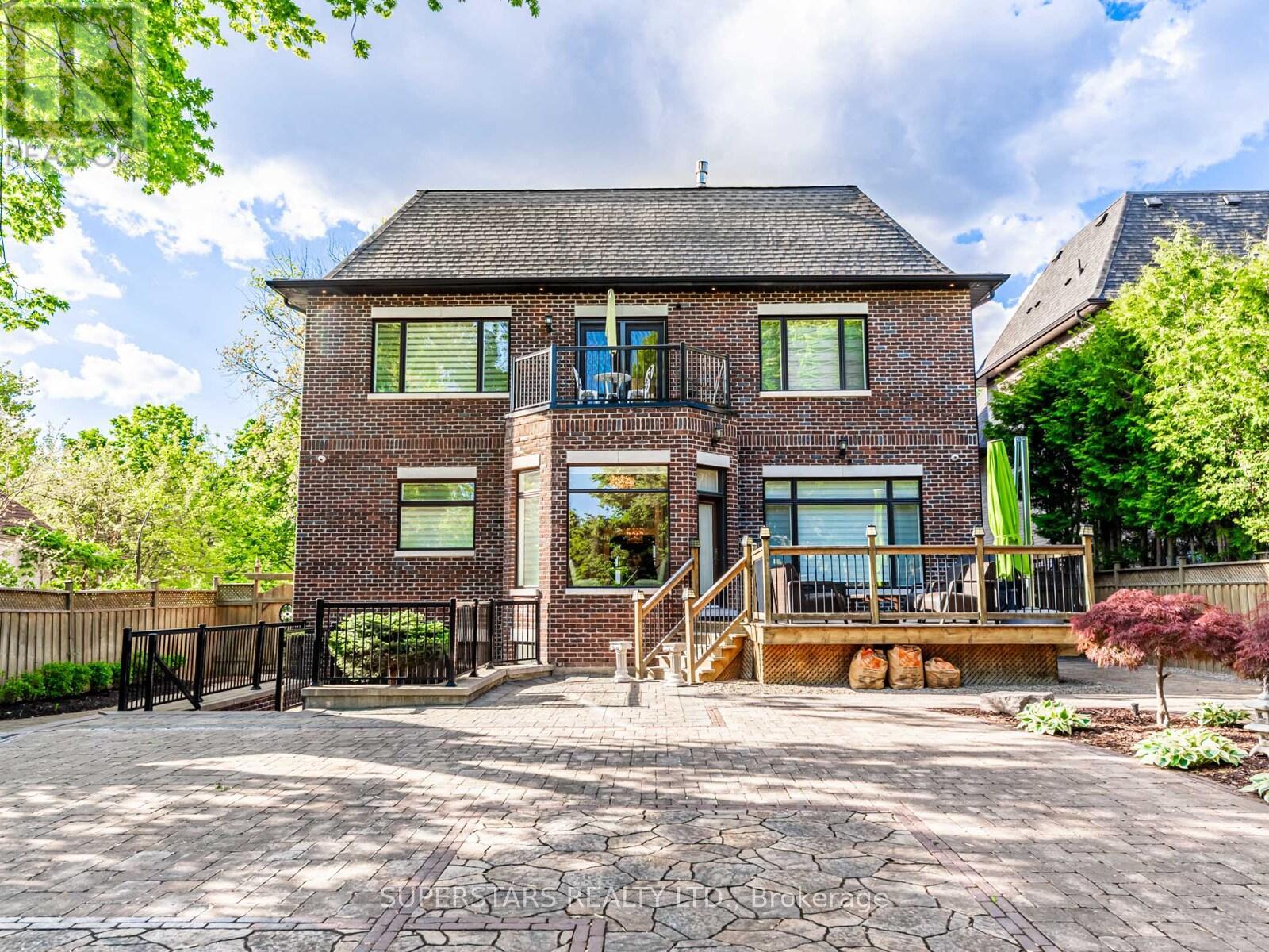 17 Westwood Lane, Richmond Hill, Ontario  L4C 6X4 - Photo 50 - N12183460