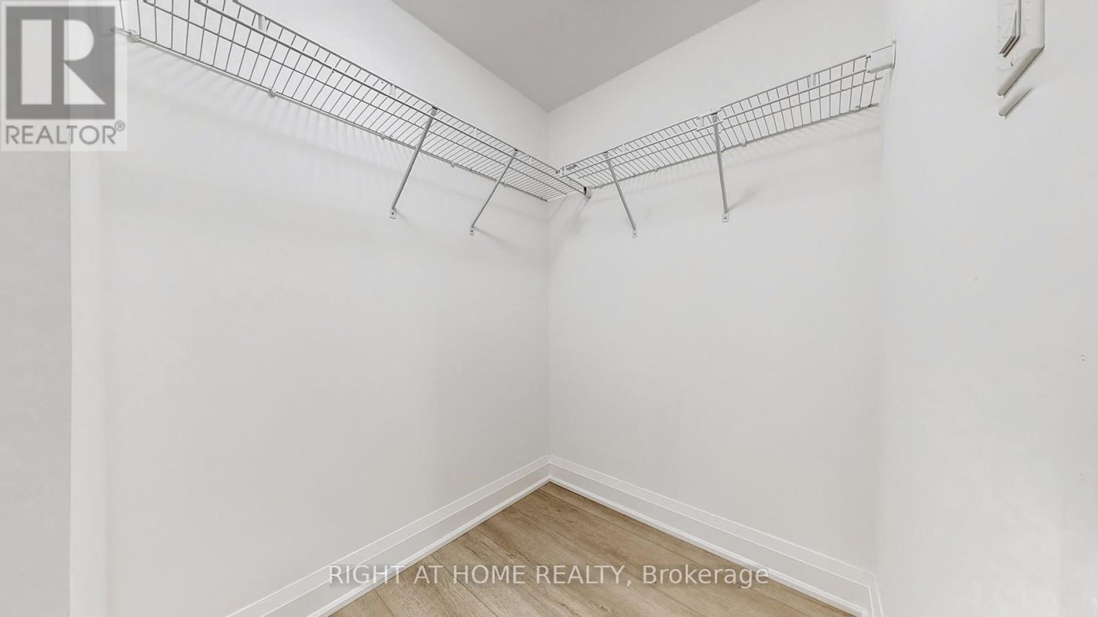 19 Barnyard Trail, Barrie, Ontario  L9J 0C2 - Photo 39 - S12183423