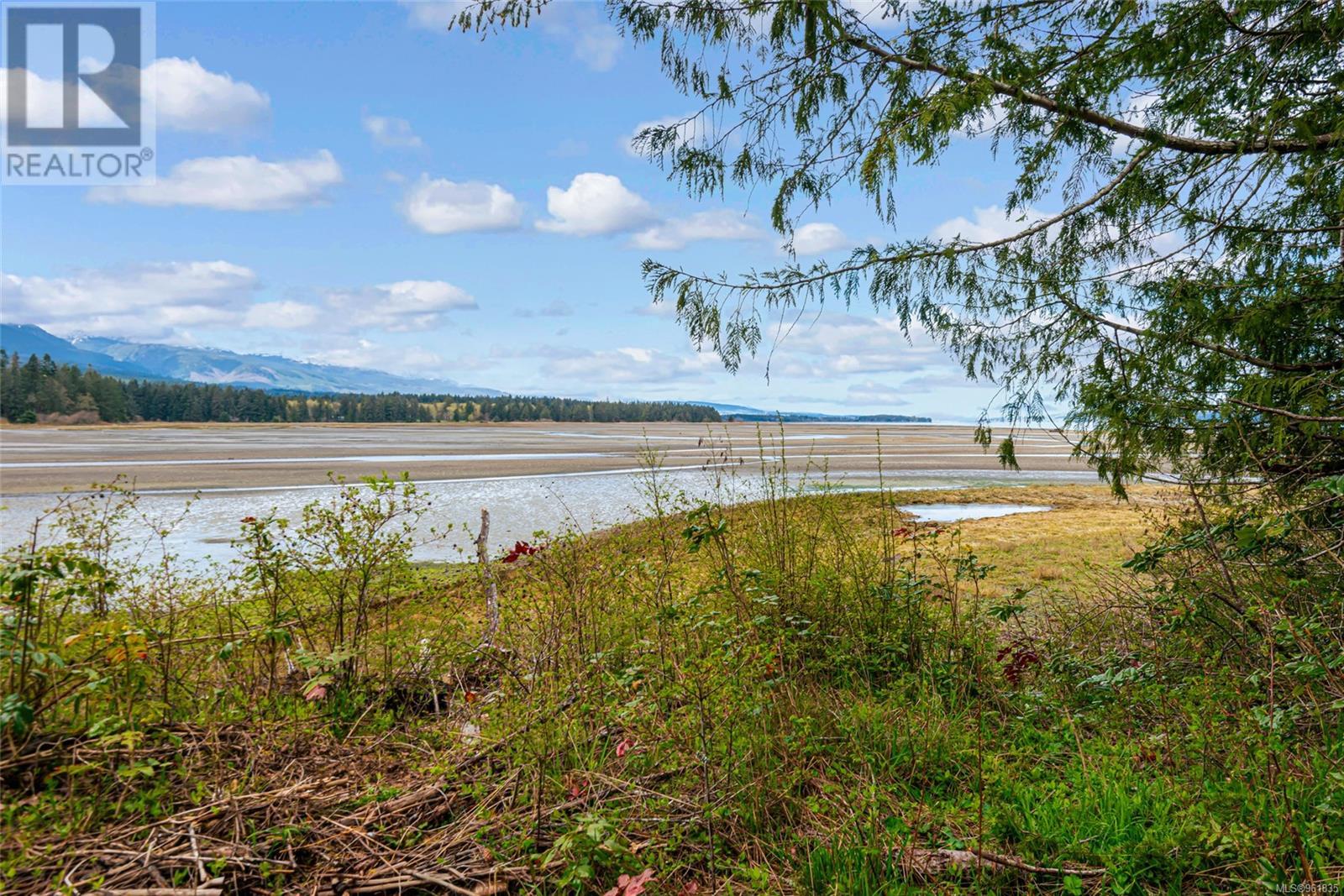 Lot 13 Island Hwy W, Bowser, British Columbia