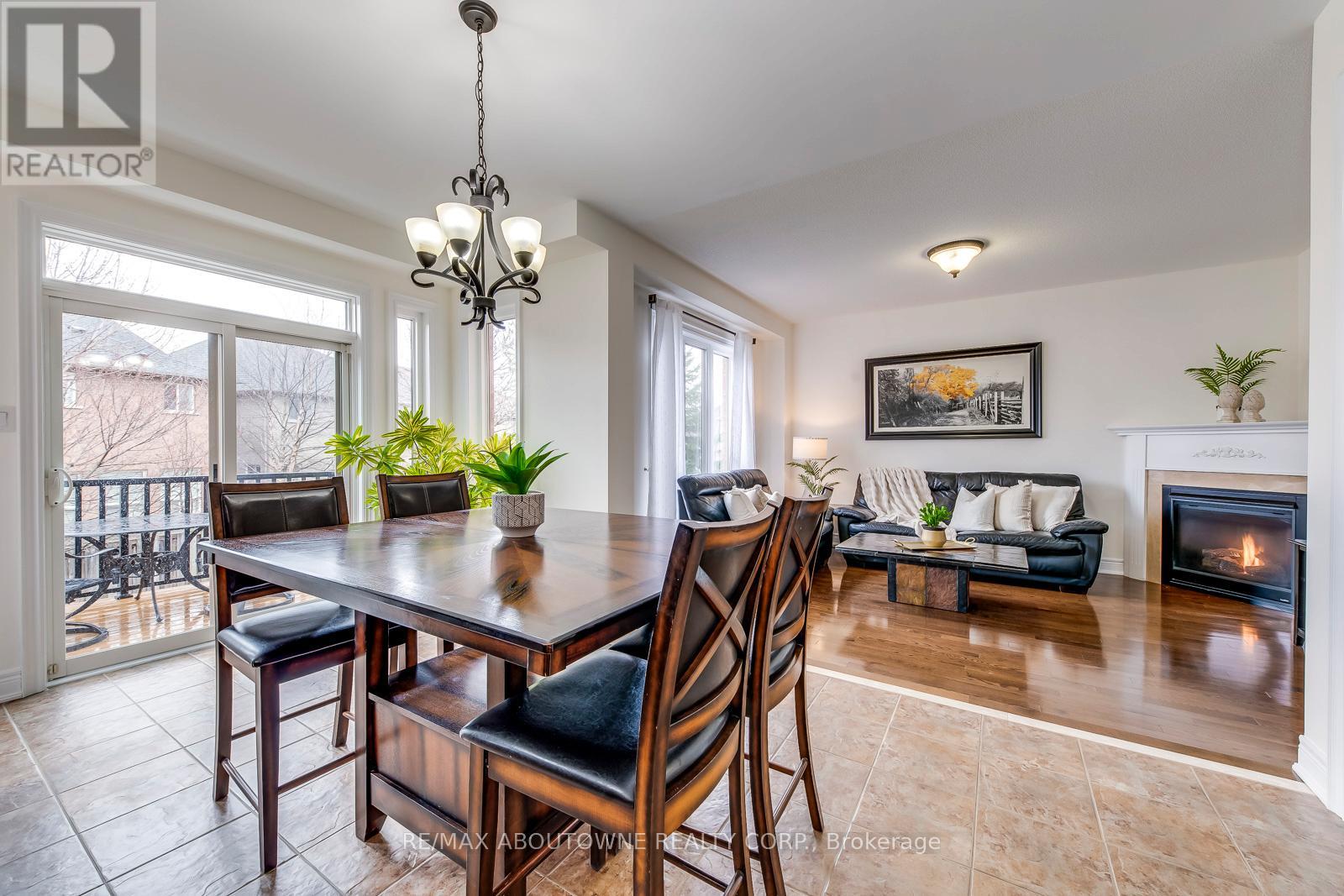2218 Hatfield Drive, Oakville, Ontario  L6M 4W4 - Photo 19 - W12183422
