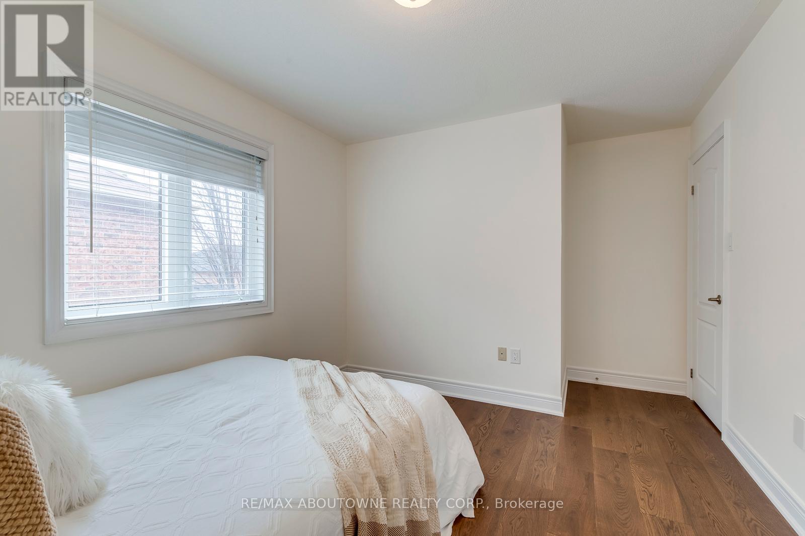 2218 Hatfield Drive, Oakville, Ontario  L6M 4W4 - Photo 30 - W12183422