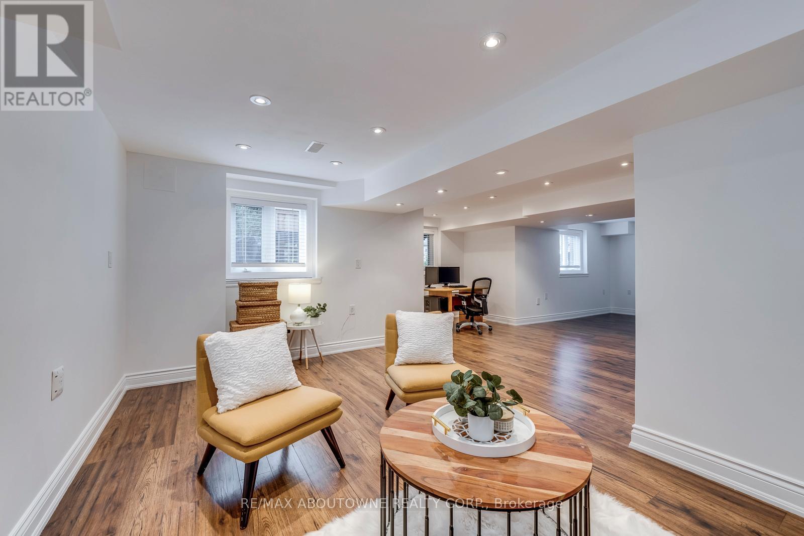 2218 Hatfield Drive, Oakville, Ontario  L6M 4W4 - Photo 41 - W12183422