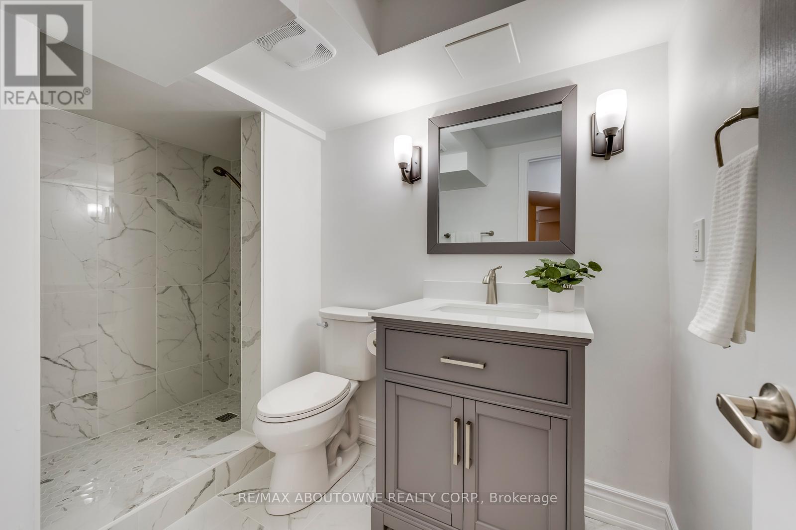 2218 Hatfield Drive, Oakville, Ontario  L6M 4W4 - Photo 43 - W12183422