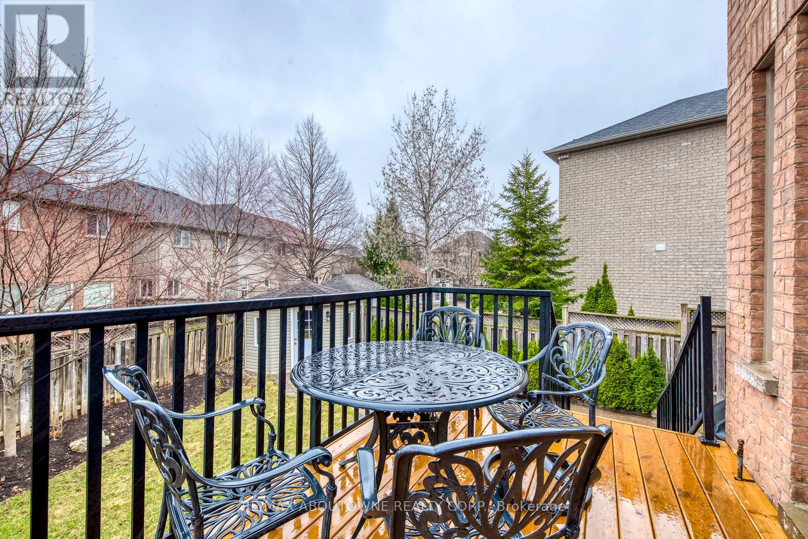 2218 Hatfield Drive, Oakville, Ontario  L6M 4W4 - Photo 45 - W12183422