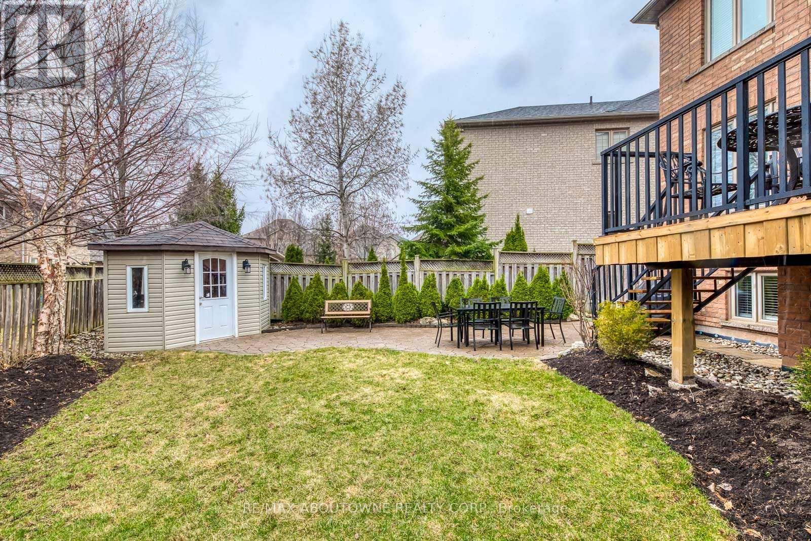 2218 Hatfield Drive, Oakville, Ontario  L6M 4W4 - Photo 47 - W12183422