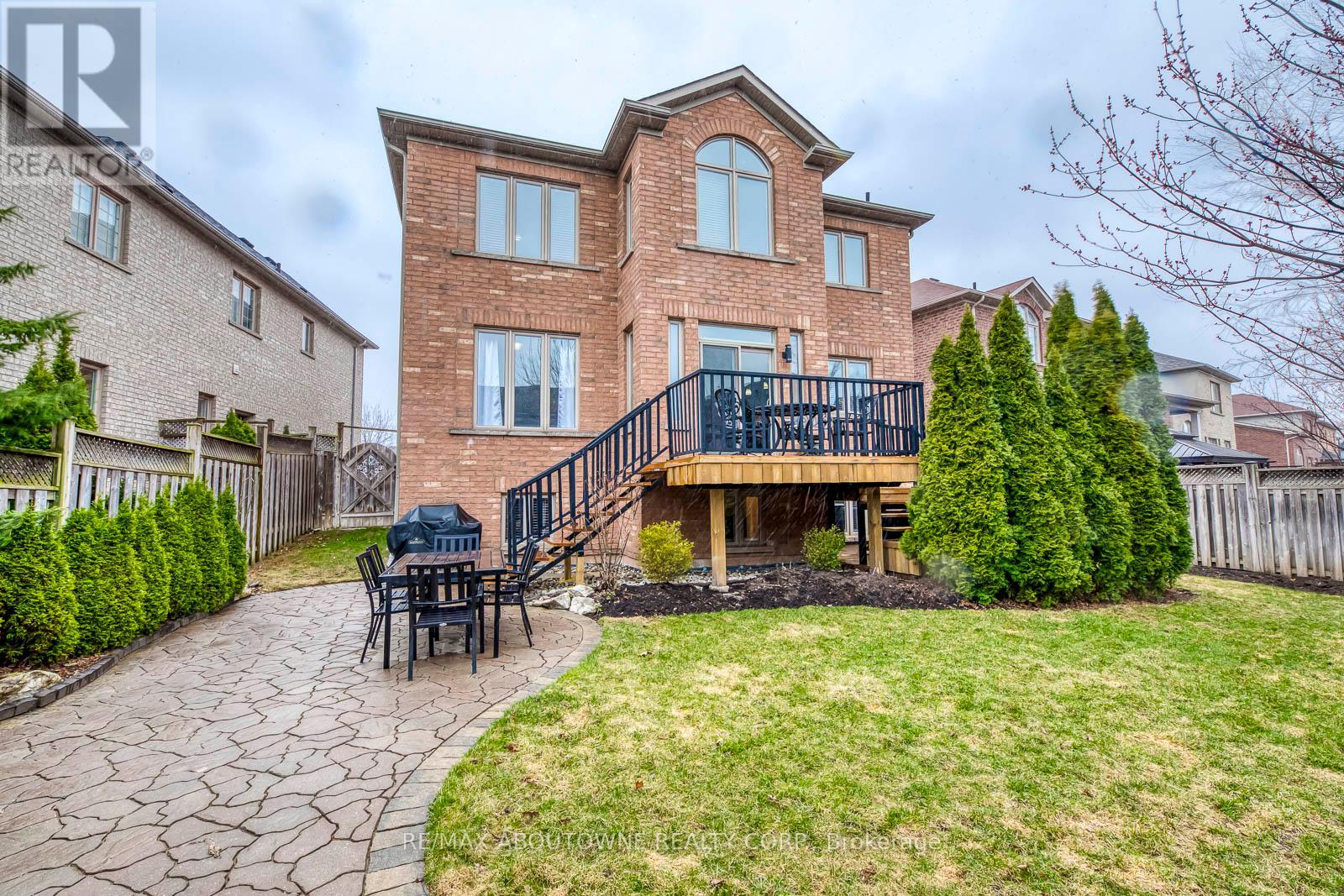 2218 Hatfield Drive, Oakville, Ontario  L6M 4W4 - Photo 50 - W12183422