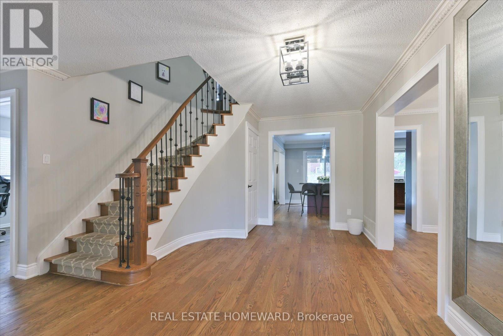 1221 Grandview Drive, Oakville (Wc Wedgewood Creek), Ontario  L6H 4Z2 - Photo 5 - W12183426