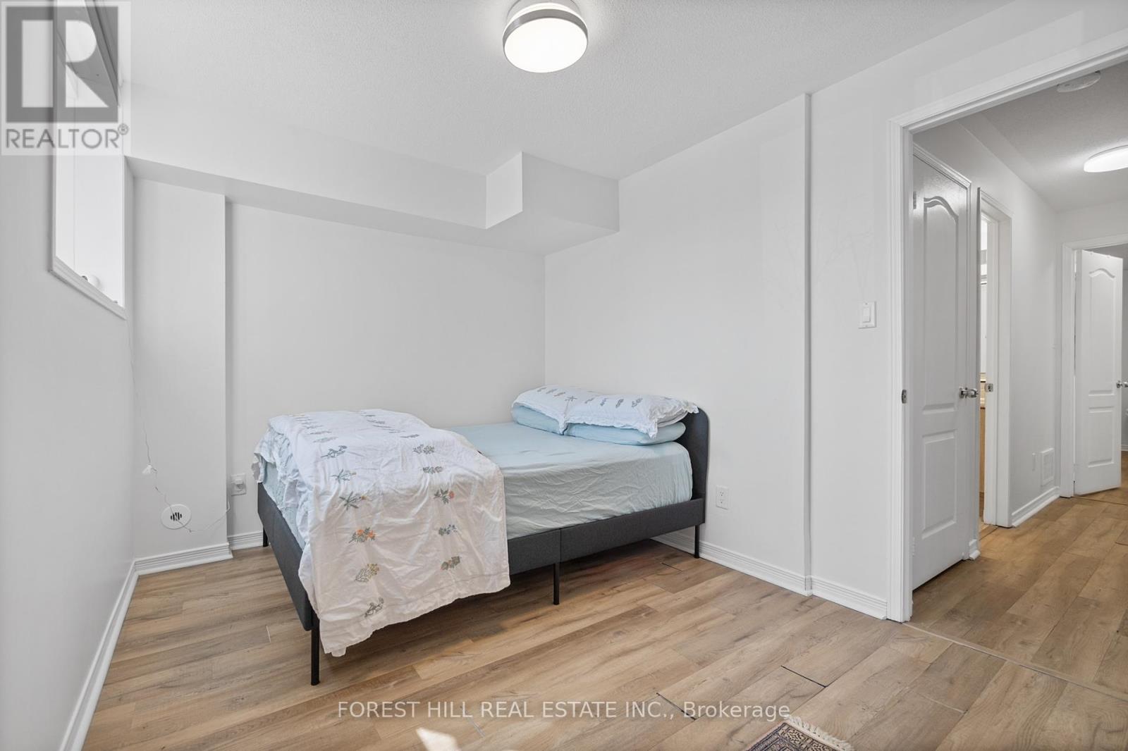 20 - 5050 Intrepid Drive, Mississauga, Ontario  L5M 0E5 - Photo 12 - W12183430