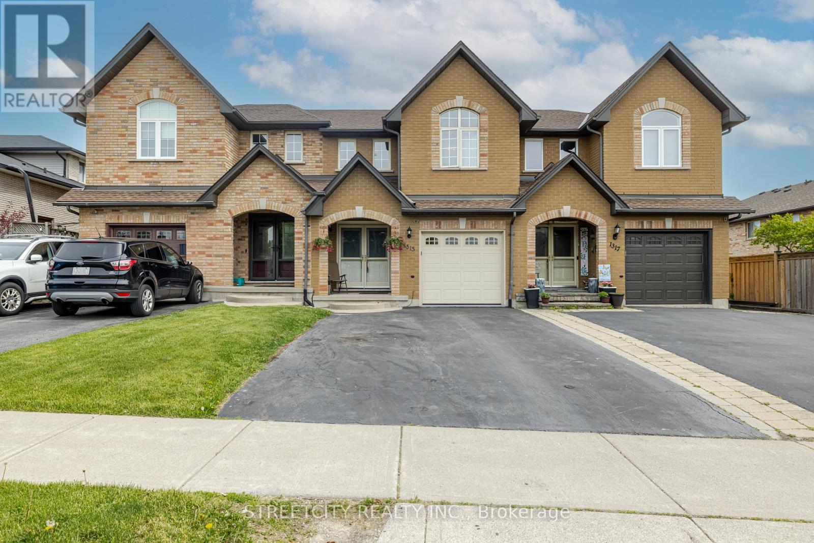 1315 LIMERIDGE ROAD E, Hamilton, Ontario