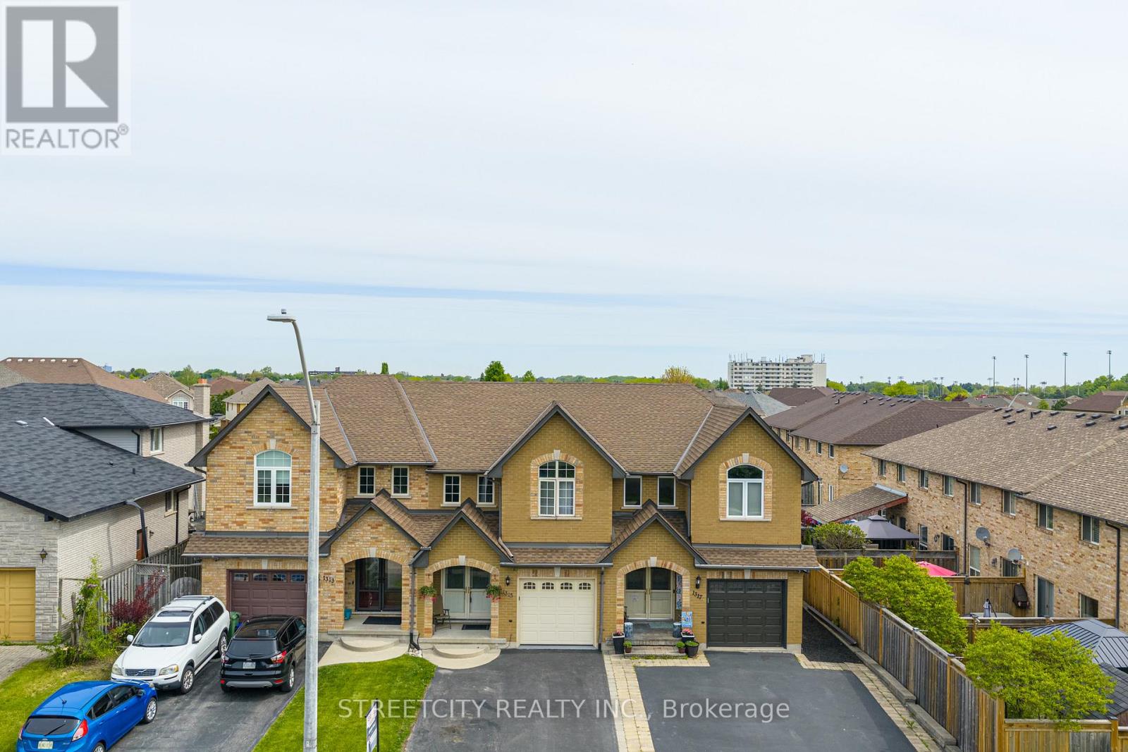 1315 Limeridge Road E, Hamilton, Ontario  L8W 1L5 - Photo 47 - X12183479