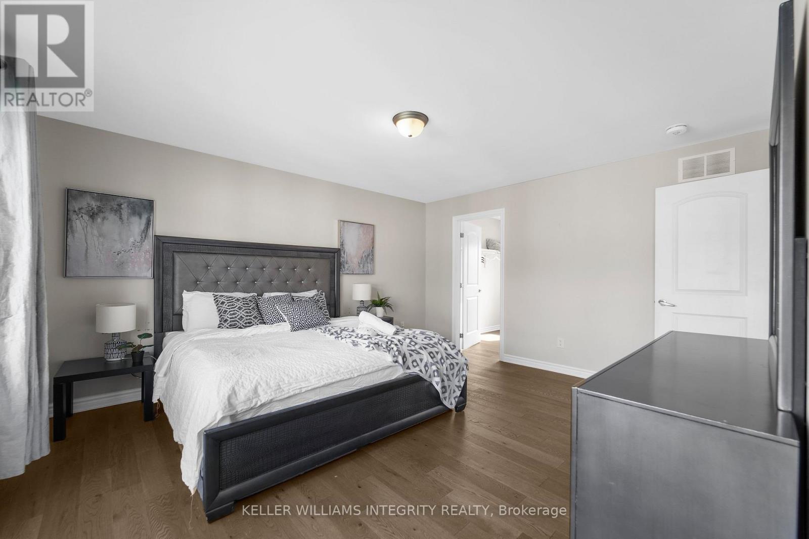 724 Vennecy Terrace, Ottawa, Ontario  K1W 0N3 - Photo 19 - X12183483