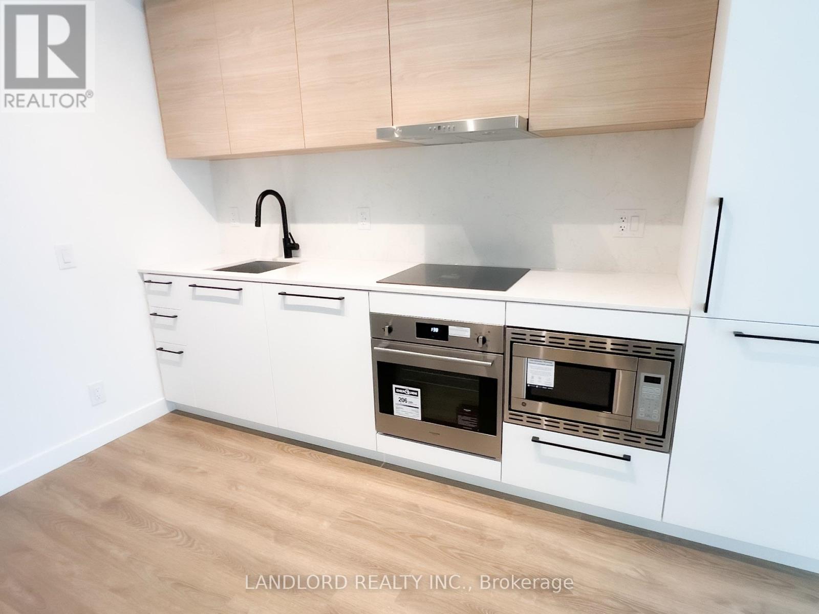 339 - 1050 Eastern Avenue, Toronto, Ontario  M4L 0B7 - Photo 2 - E12183481