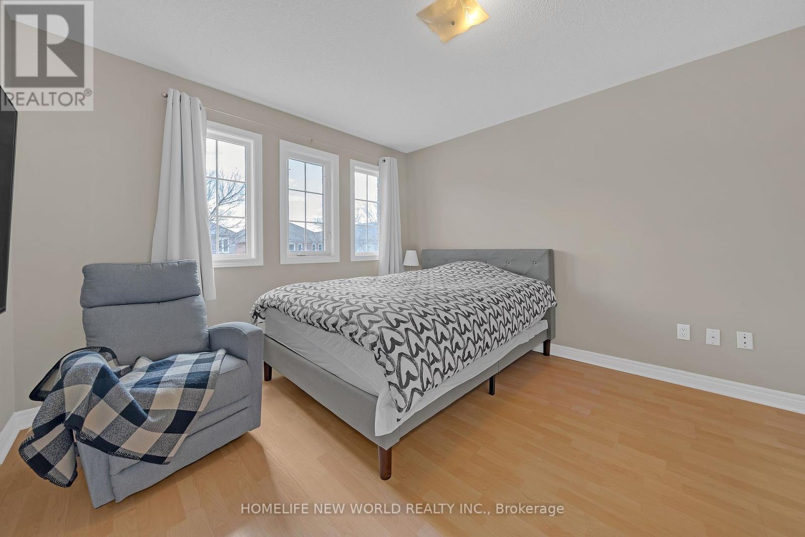 72 Ray Street, Markham, Ontario  L3R 4R5 - Photo 12 - N12183464