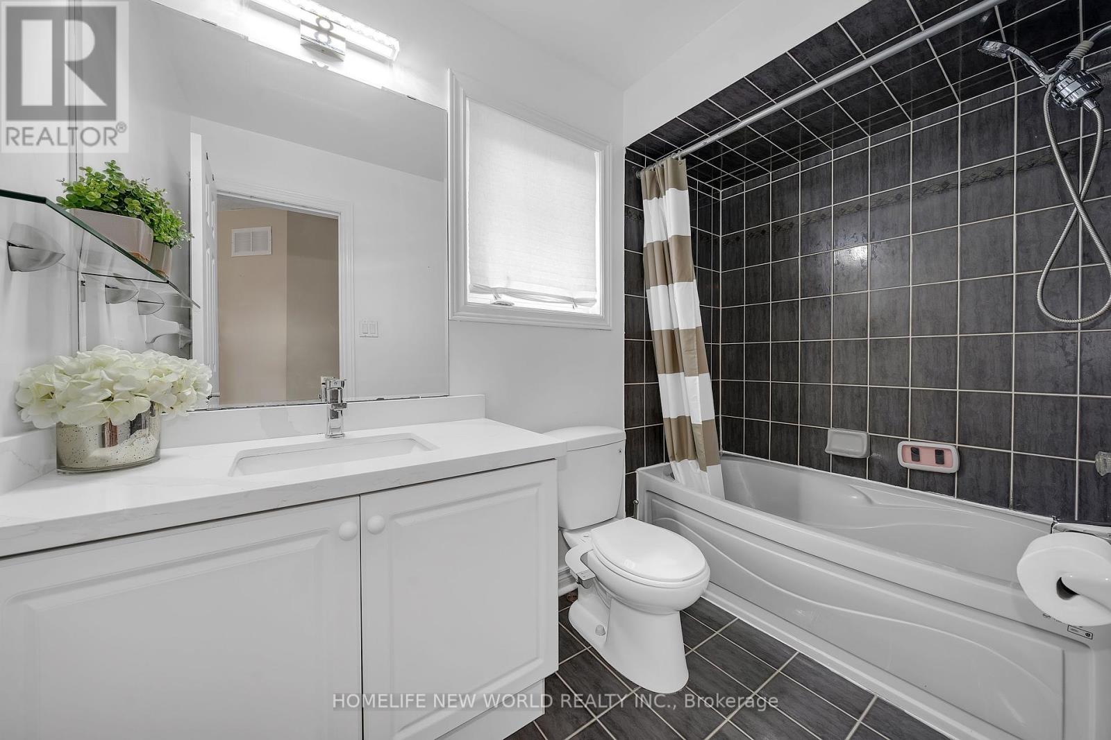 72 Ray Street, Markham, Ontario  L3R 4R5 - Photo 13 - N12183464