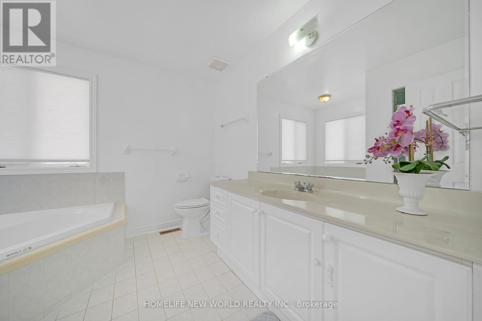 72 Ray Street, Markham, Ontario  L3R 4R5 - Photo 17 - N12183464