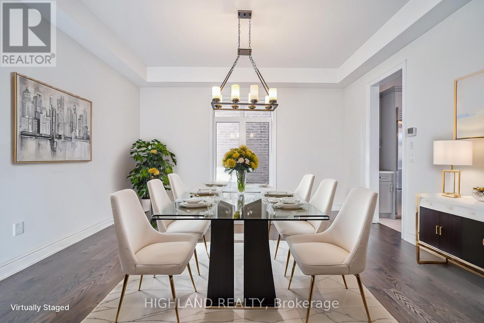 49 Threshing Mill Boulevard, Oakville, Ontario  L6H 0V6 - Photo 3 - W12183477