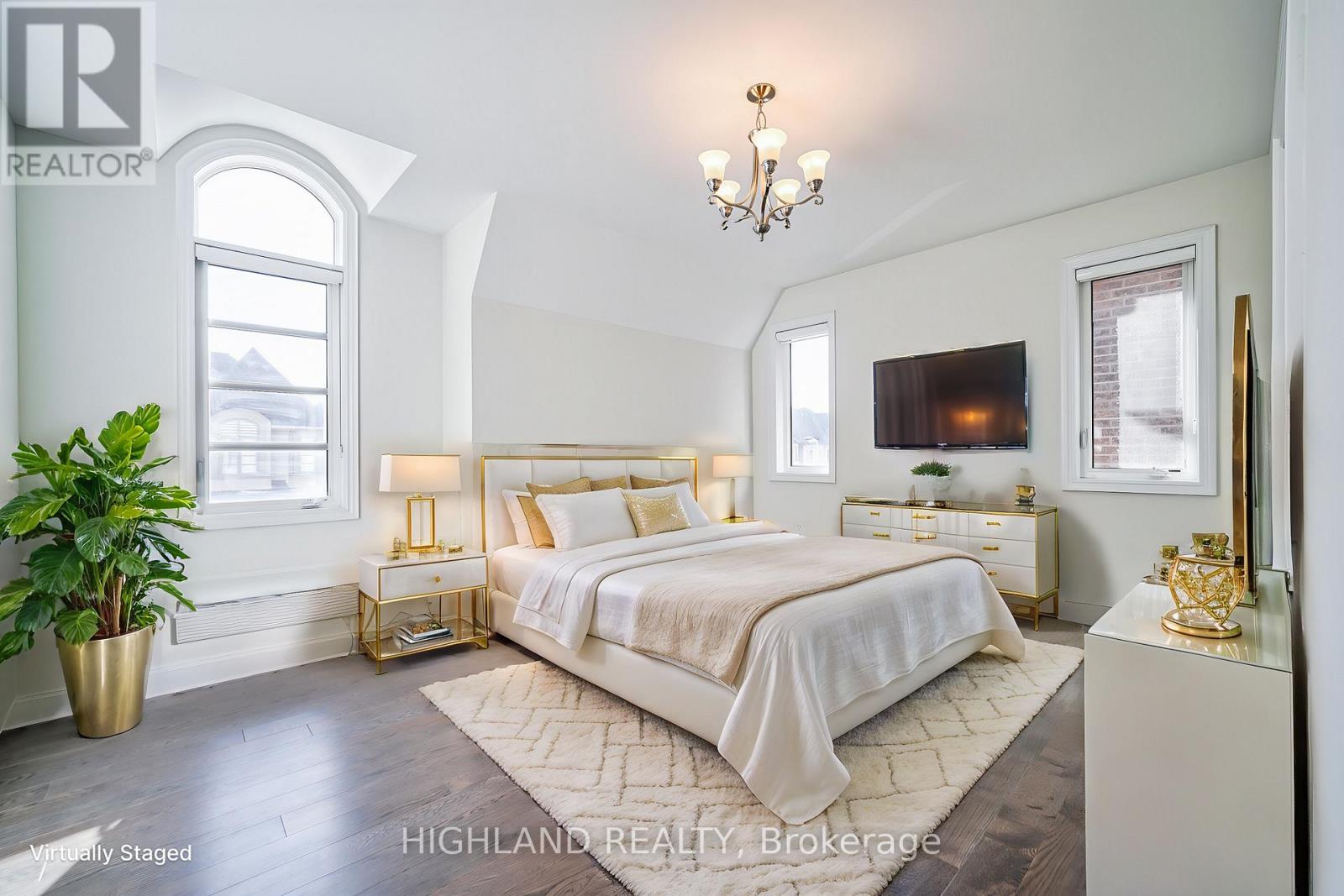 49 Threshing Mill Boulevard, Oakville, Ontario  L6H 0V6 - Photo 8 - W12183477
