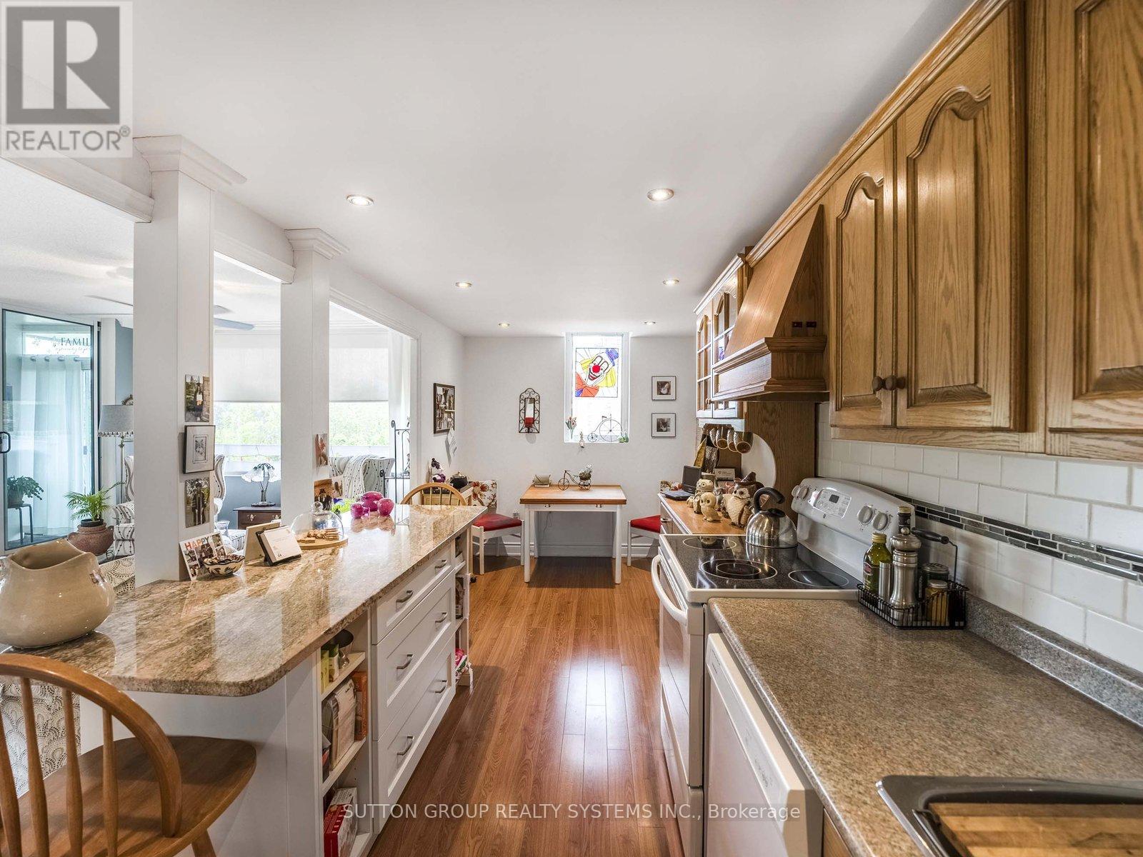 503 - 39 Stavebank Road, Mississauga, Ontario  L5G 4N7 - Photo 10 - W12183480