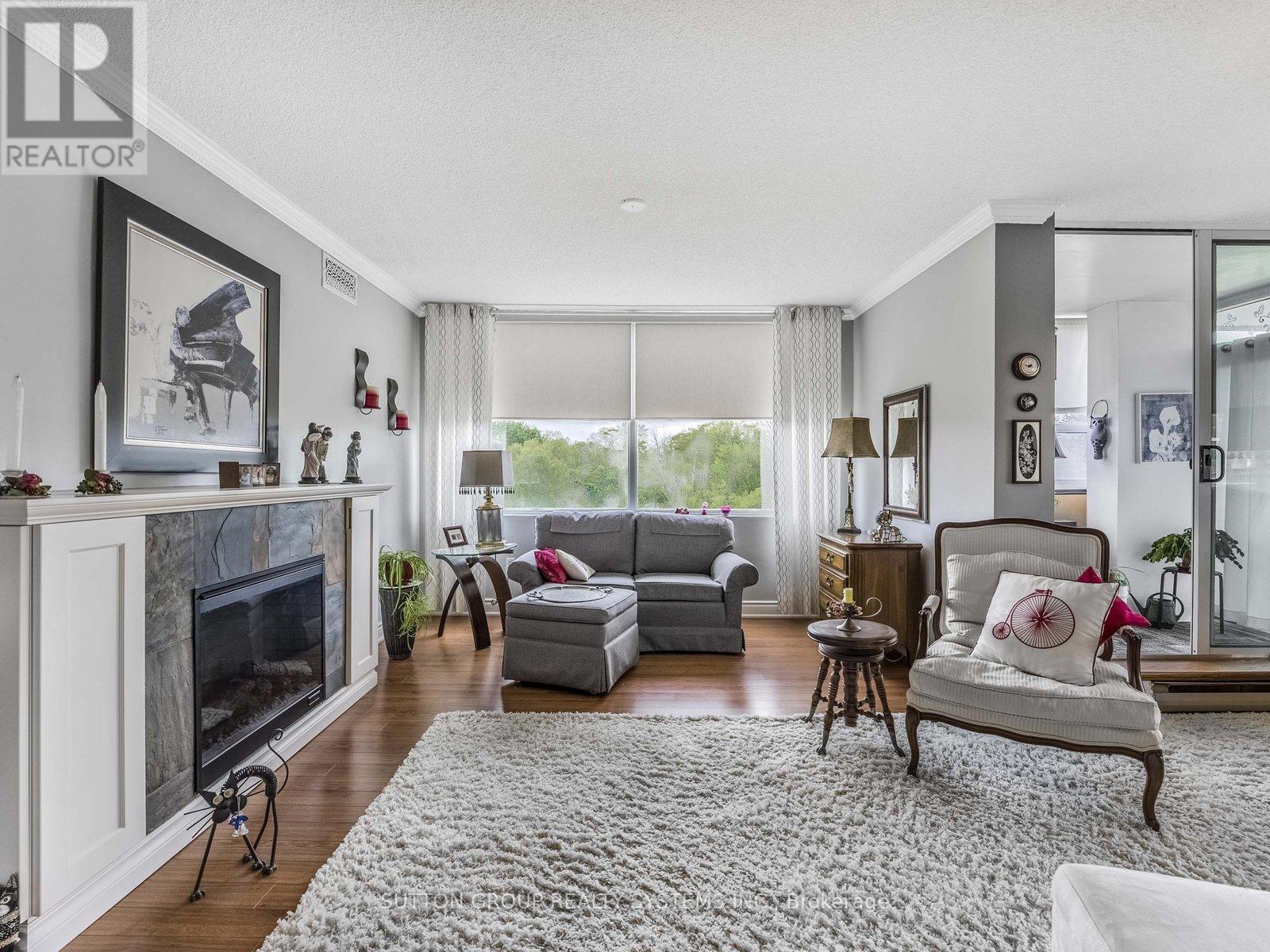 503 - 39 Stavebank Road, Mississauga, Ontario  L5G 4N7 - Photo 4 - W12183480