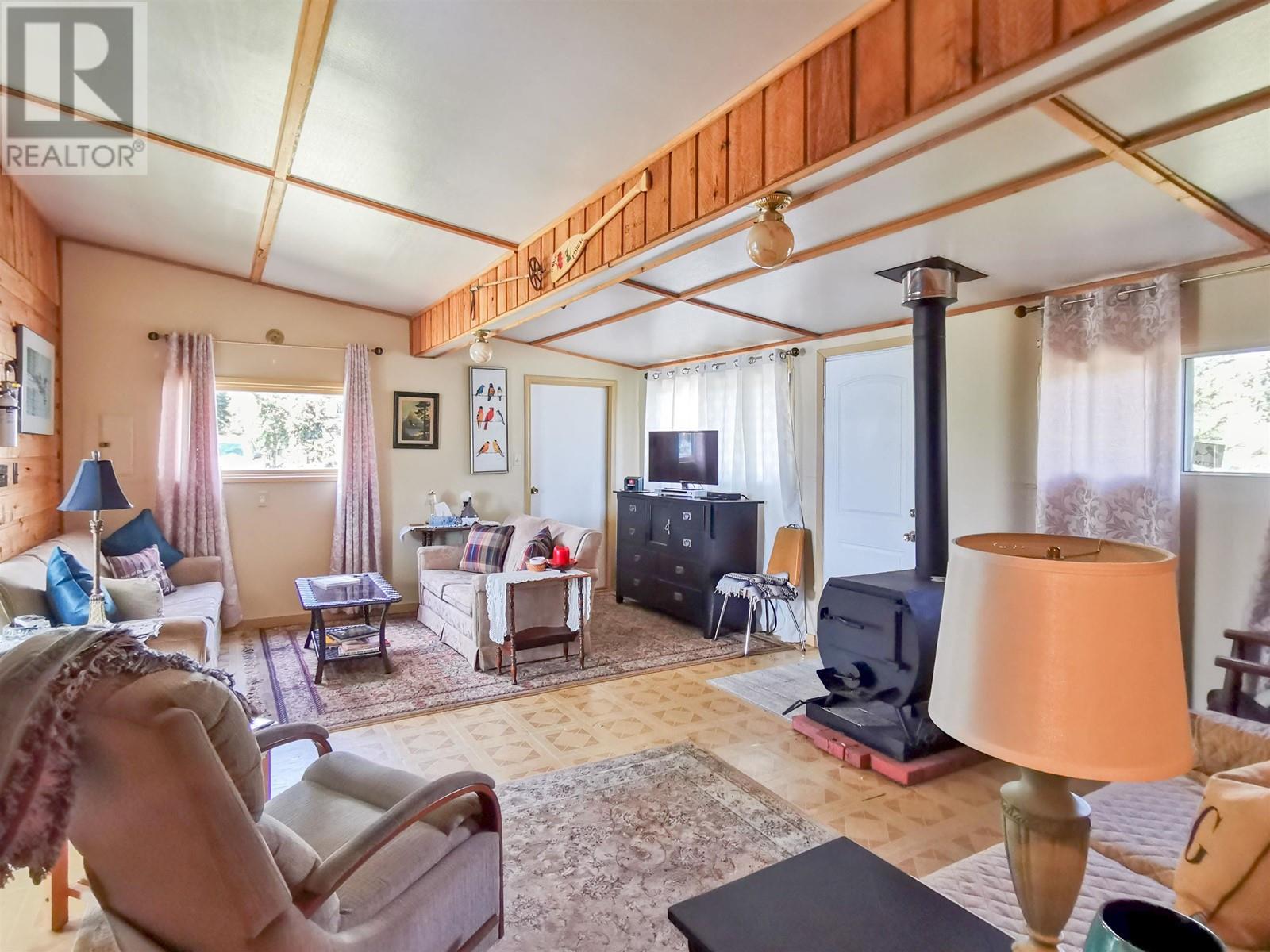 2522 Spout Lake Road, Lac La Hache, British Columbia  V0K 1T0 - Photo 6 - R3008700