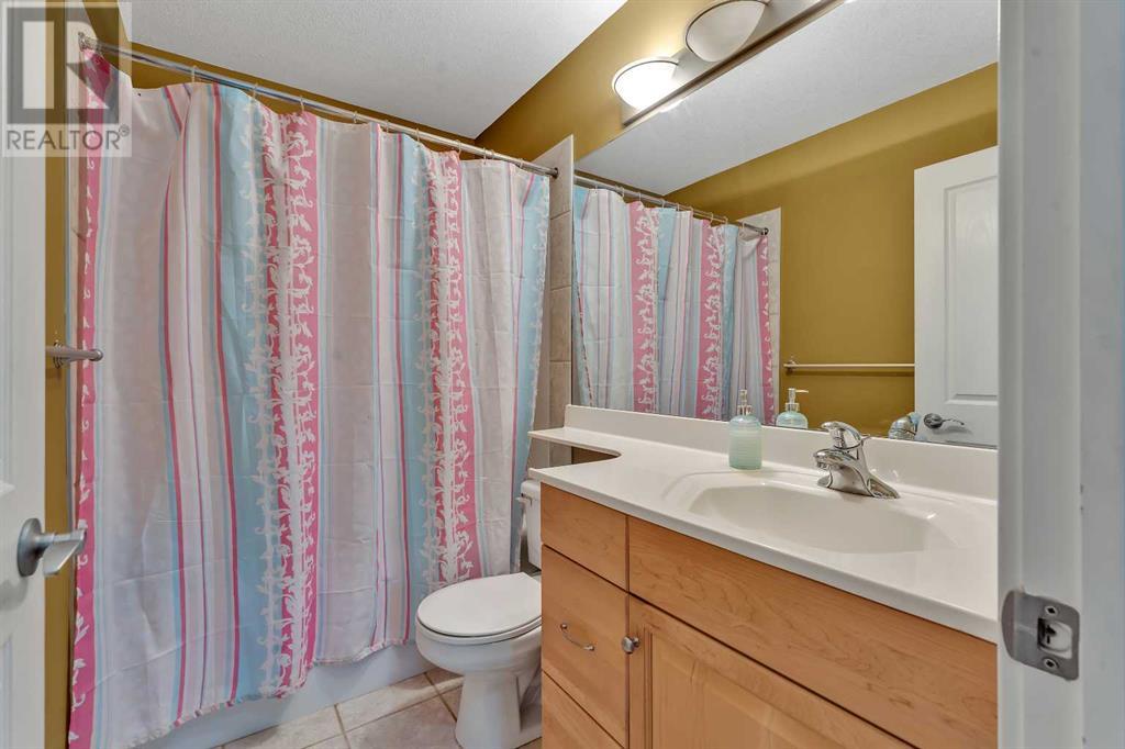 12069 Valley Ridge Drive Nw, Calgary, Alberta  T3B 5W9 - Photo 36 - A2219818