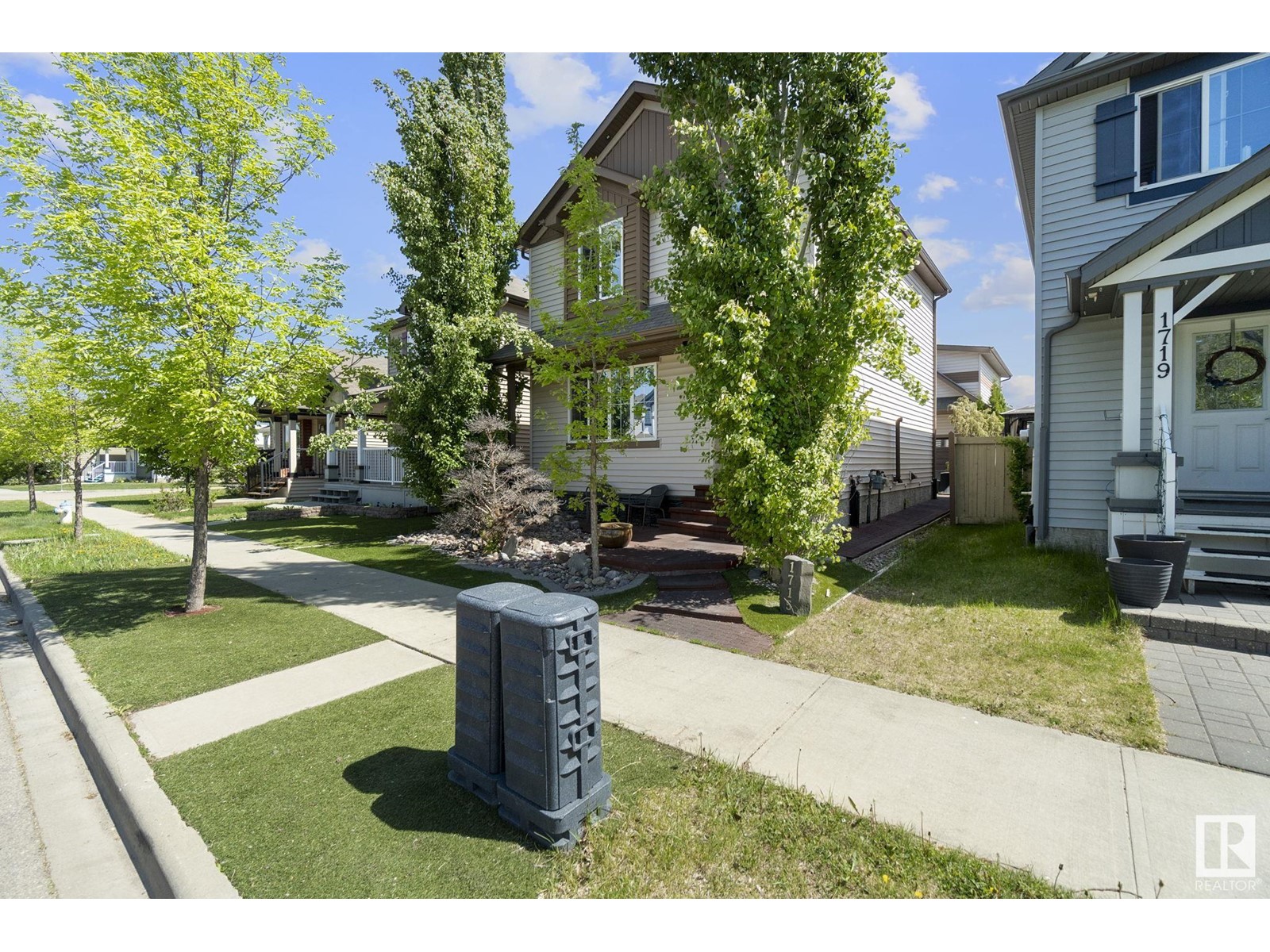 1715 63 St Sw, Edmonton, Alberta  T6X 0S2 - Photo 3 - E4439357