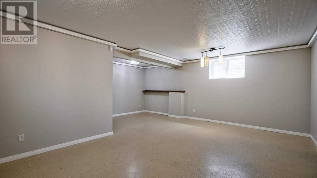 1074 Everridge Drive Sw, Calgary, Alberta  T2Y 4X3 - Photo 30 - A2224269