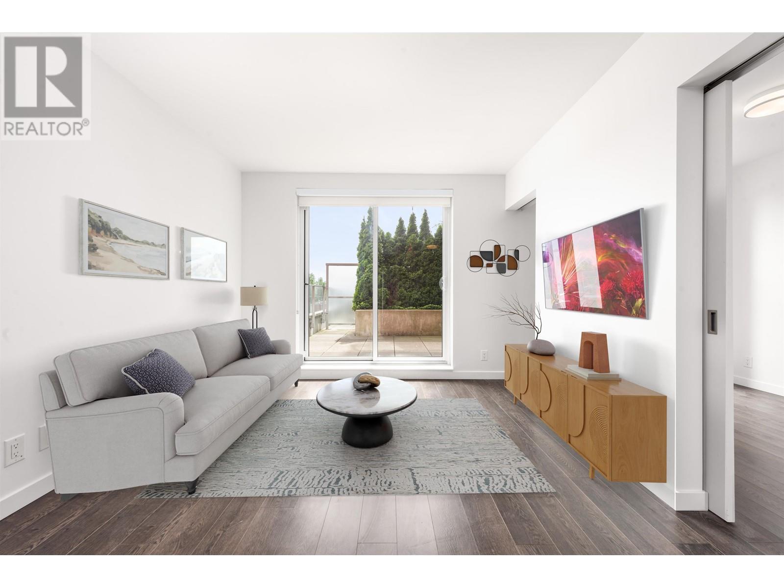 263 955 E HASTINGS STREET, Vancouver, British Columbia
