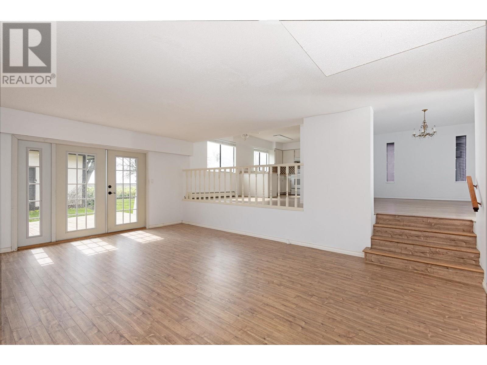 Property at 4620 KELLY DRIVE image 2