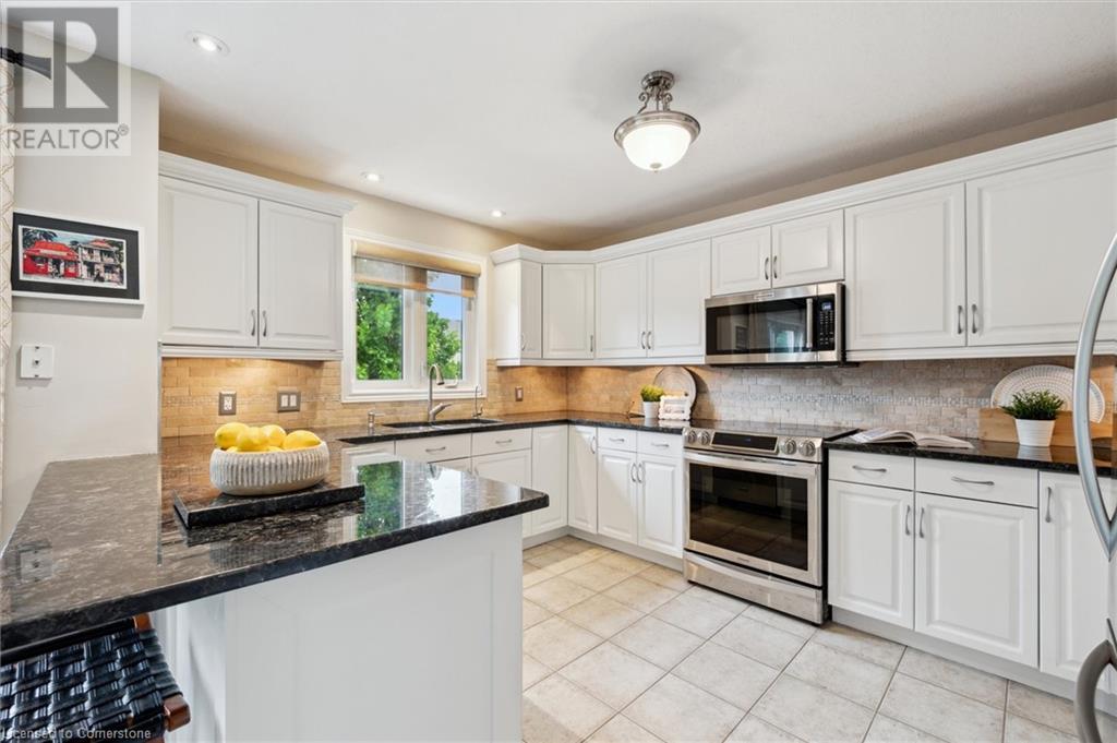 65 Winifred Street, Kitchener, Ontario  N2P 2M7 - Photo 12 - 40733798