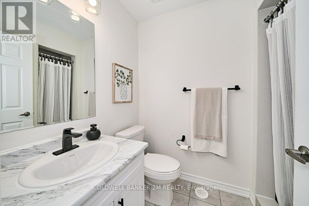 16 Sedgemoor Street, Whitby, Ontario  L1P 0M3 - Photo 32 - E12183513