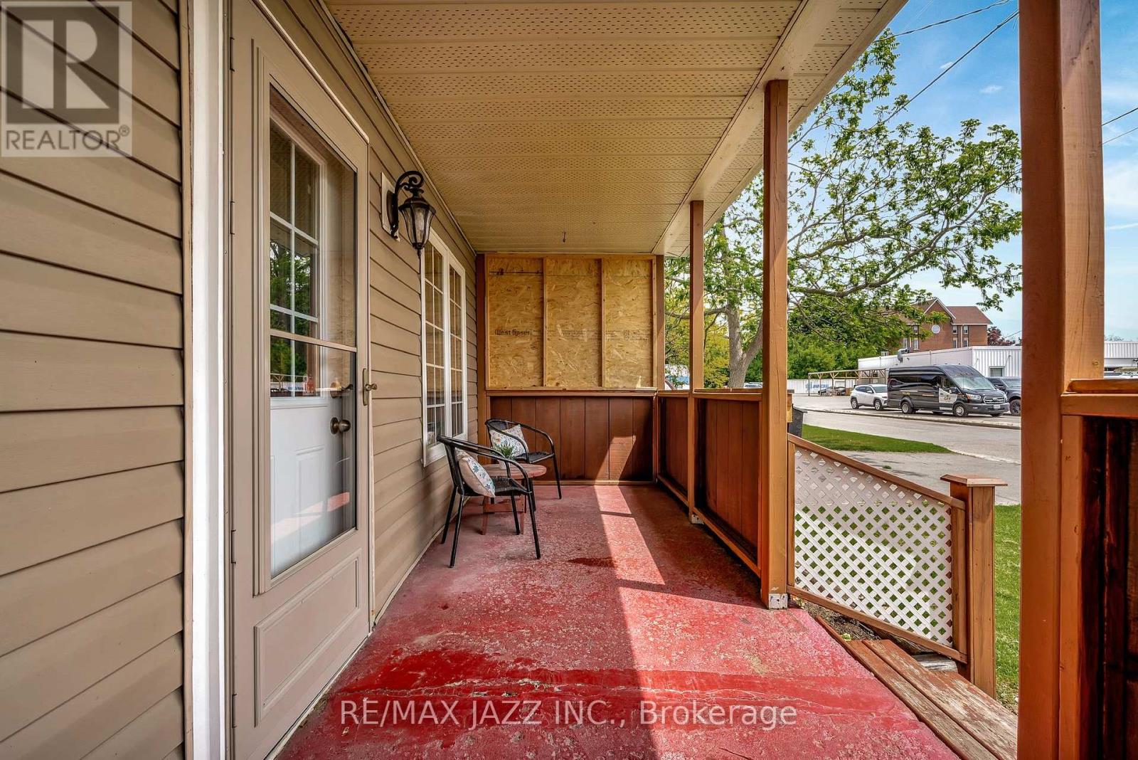 Property at 18 COLLEGE STREET image 3