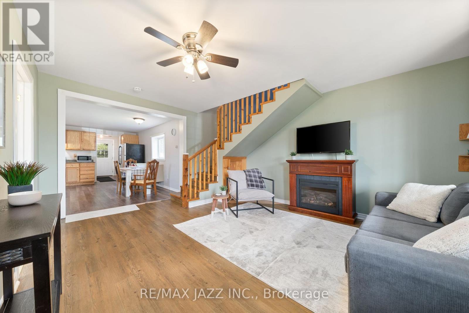 Property at 18 COLLEGE STREET image 4