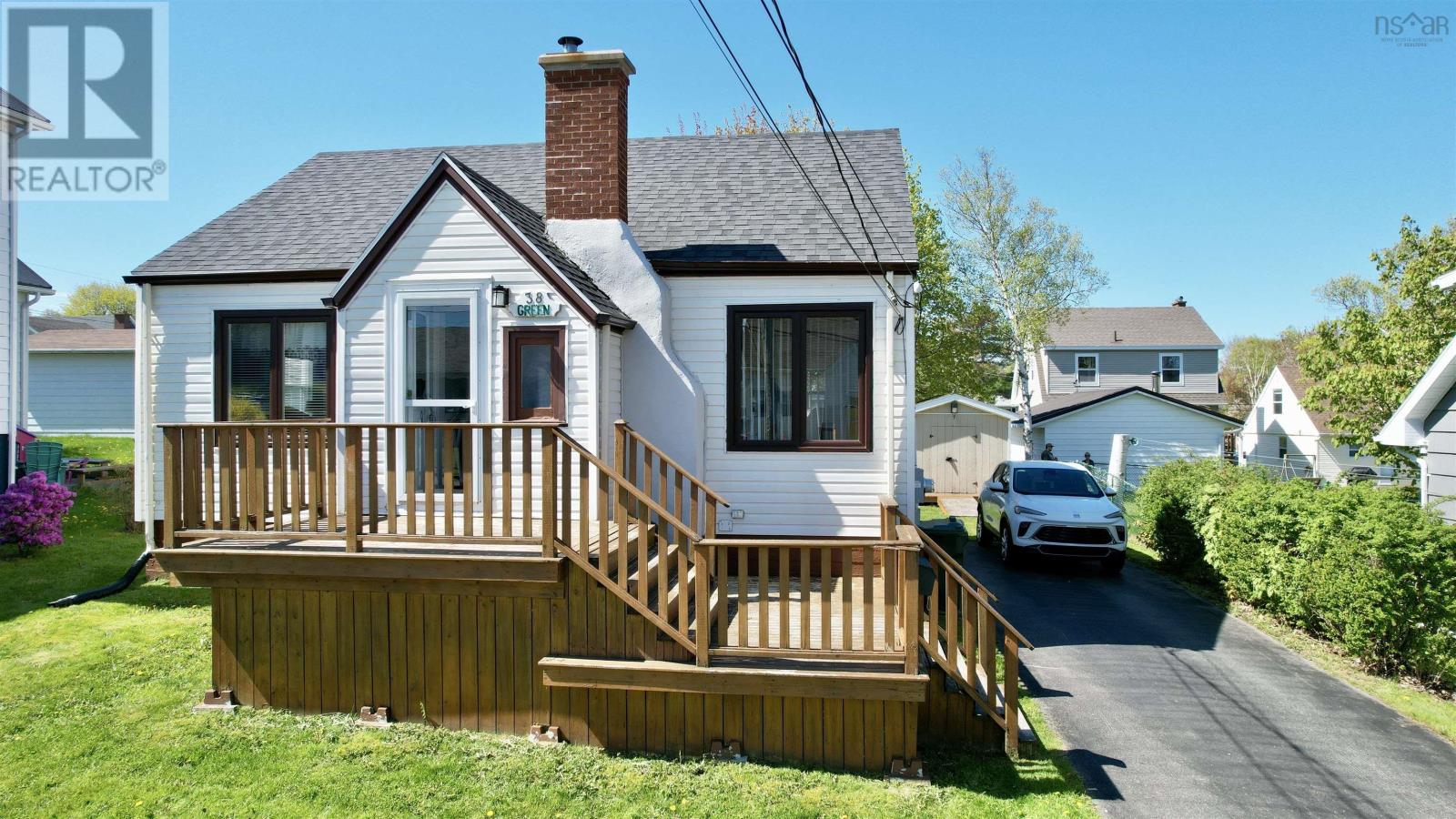 38 Harbourview Drive, Sydney, Nova Scotia  B1S 2A6 - Photo 1 - 202512550