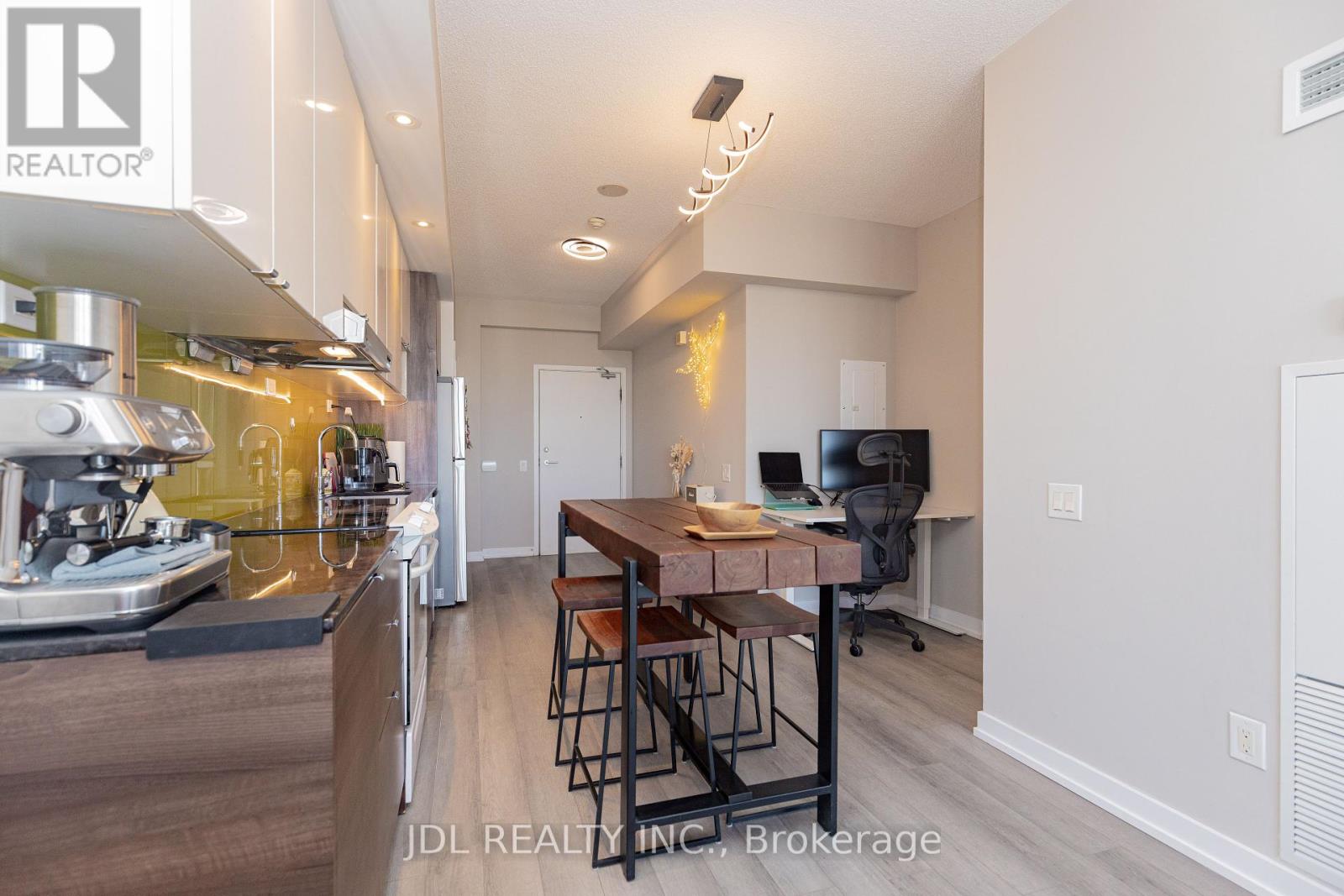 2302 - 121 Mcmahon Drive, Toronto, Ontario  M2K 0C1 - Photo 7 - C12183495