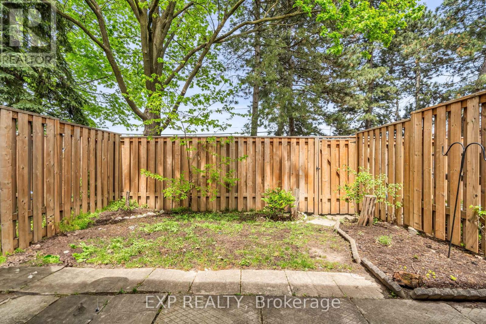 325 - 22 Niles Way, Markham, Ontario  L3T 5B8 - Photo 44 - N12183420