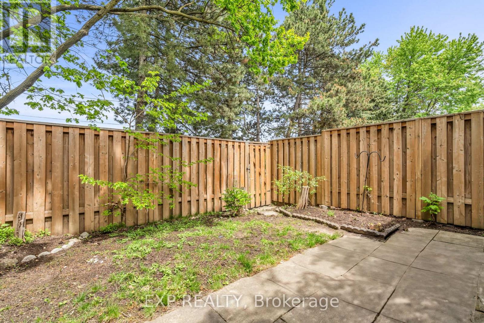 325 - 22 Niles Way, Markham, Ontario  L3T 5B8 - Photo 16 - N12183420