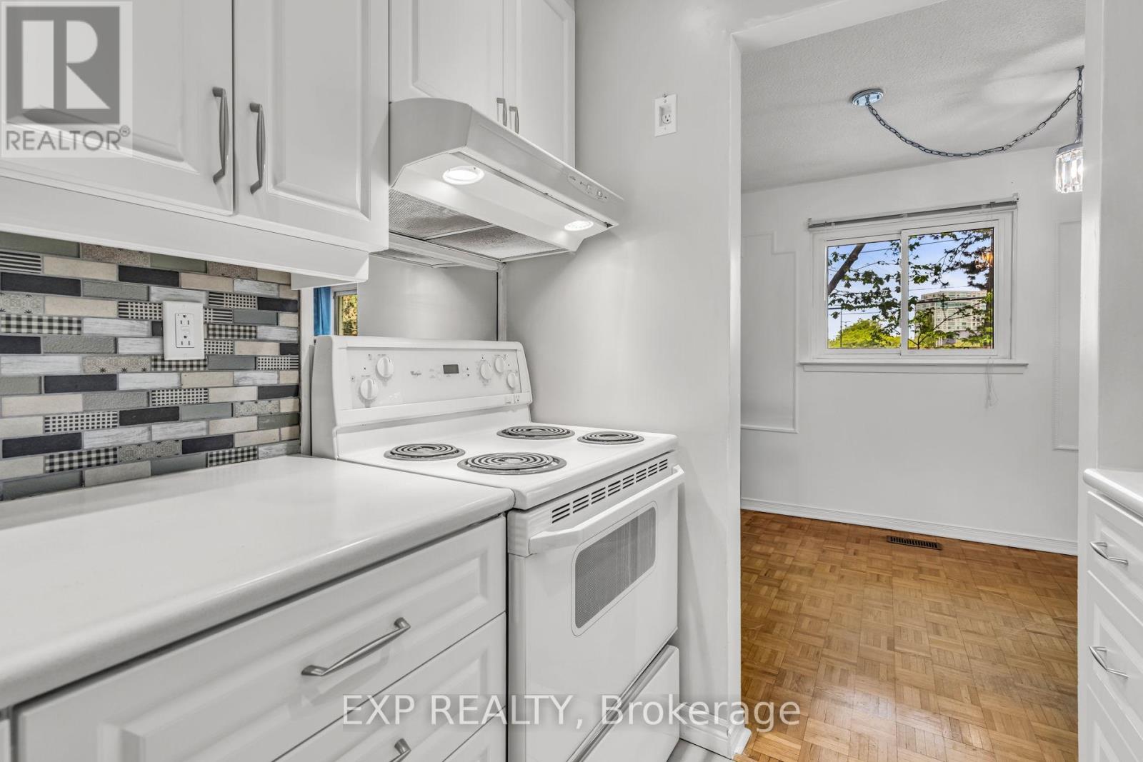 325 - 22 Niles Way, Markham, Ontario  L3T 5B8 - Photo 26 - N12183420