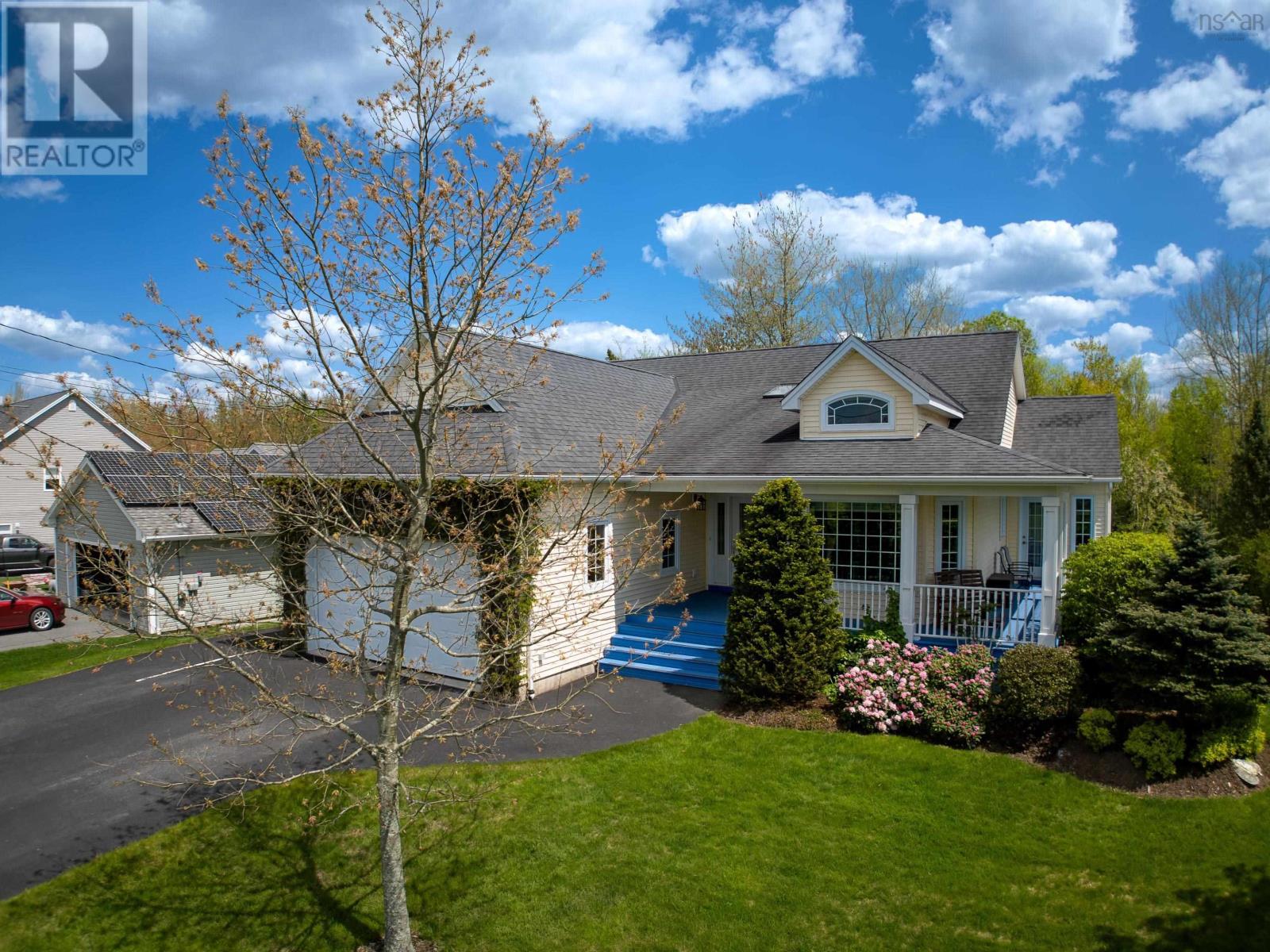 Property at 20 Acorn Avenue image 2