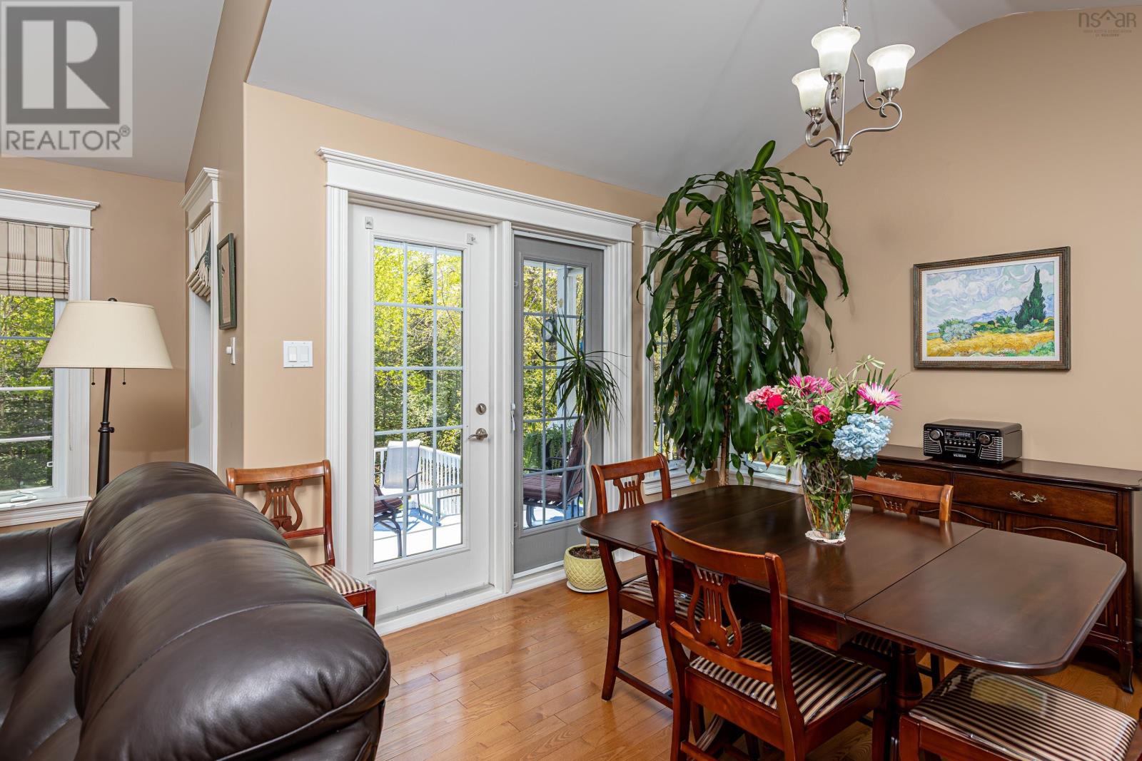 Property at 20 Acorn Avenue image 5