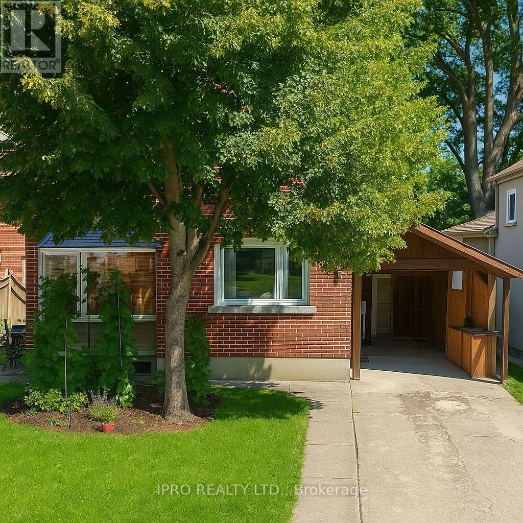 8 Daniels Street, Toronto, Ontario  M8Y 1L7 - Photo 1 - W12183389