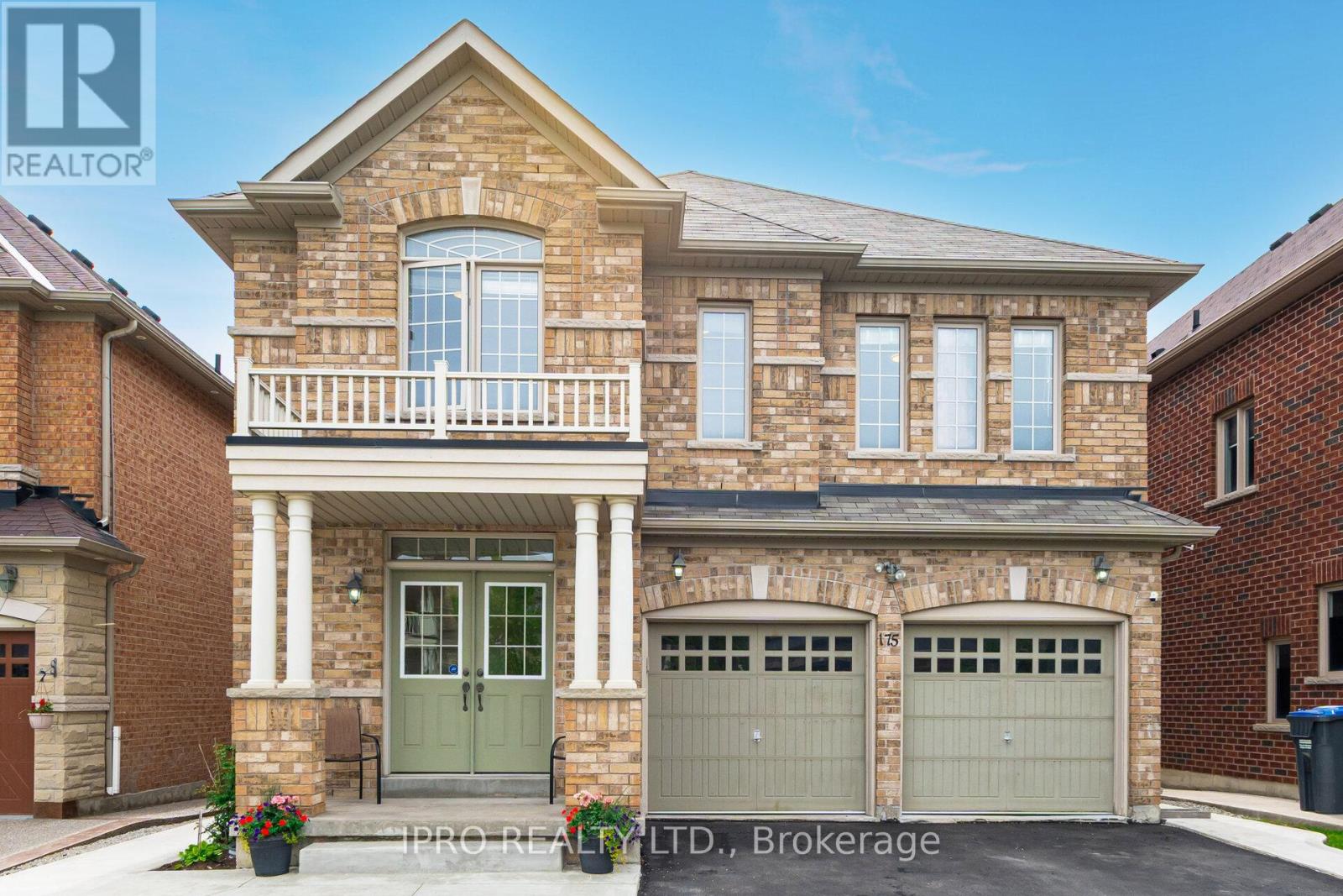 175 BELLCHASE TRAIL, Brampton, Ontario