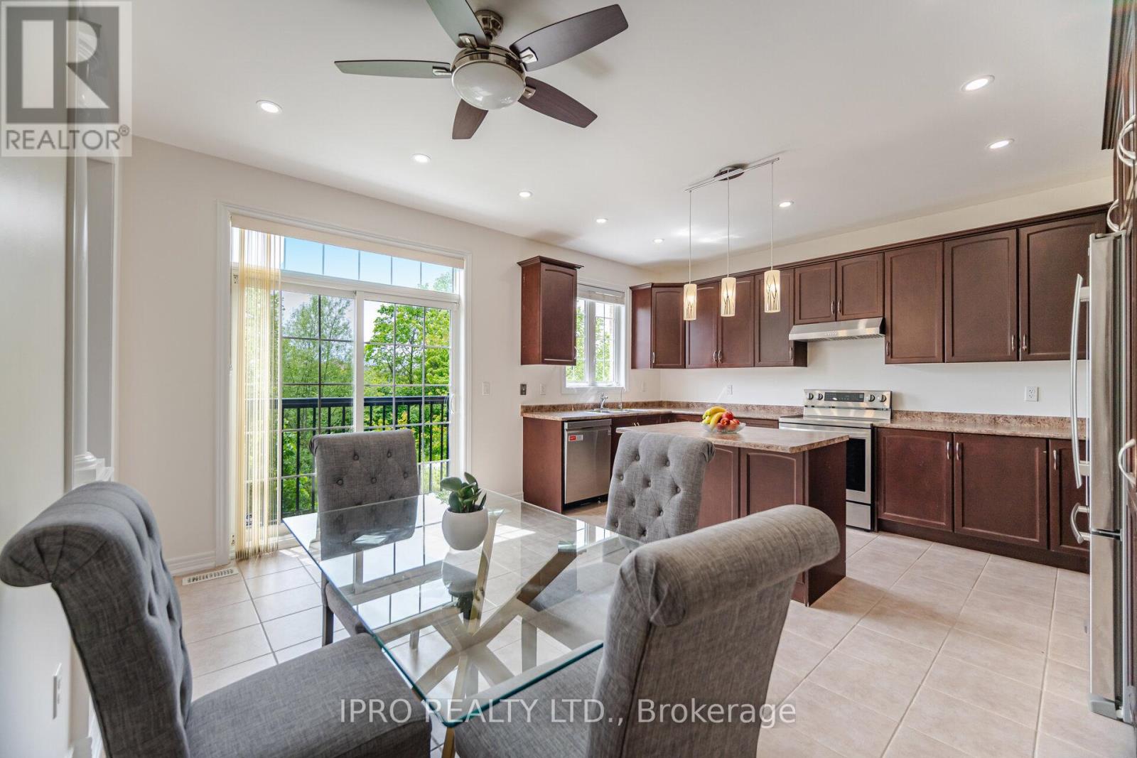 175 Bellchase Trail, Brampton, Ontario  L6P 3P7 - Photo 13 - W12183487