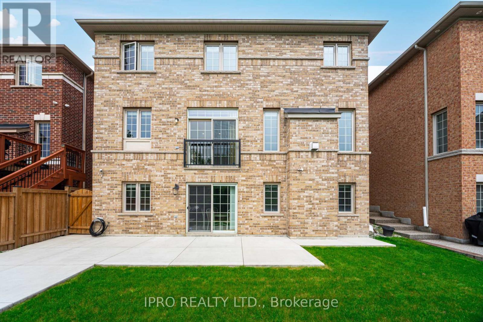 175 Bellchase Trail, Brampton, Ontario  L6P 3P7 - Photo 47 - W12183487
